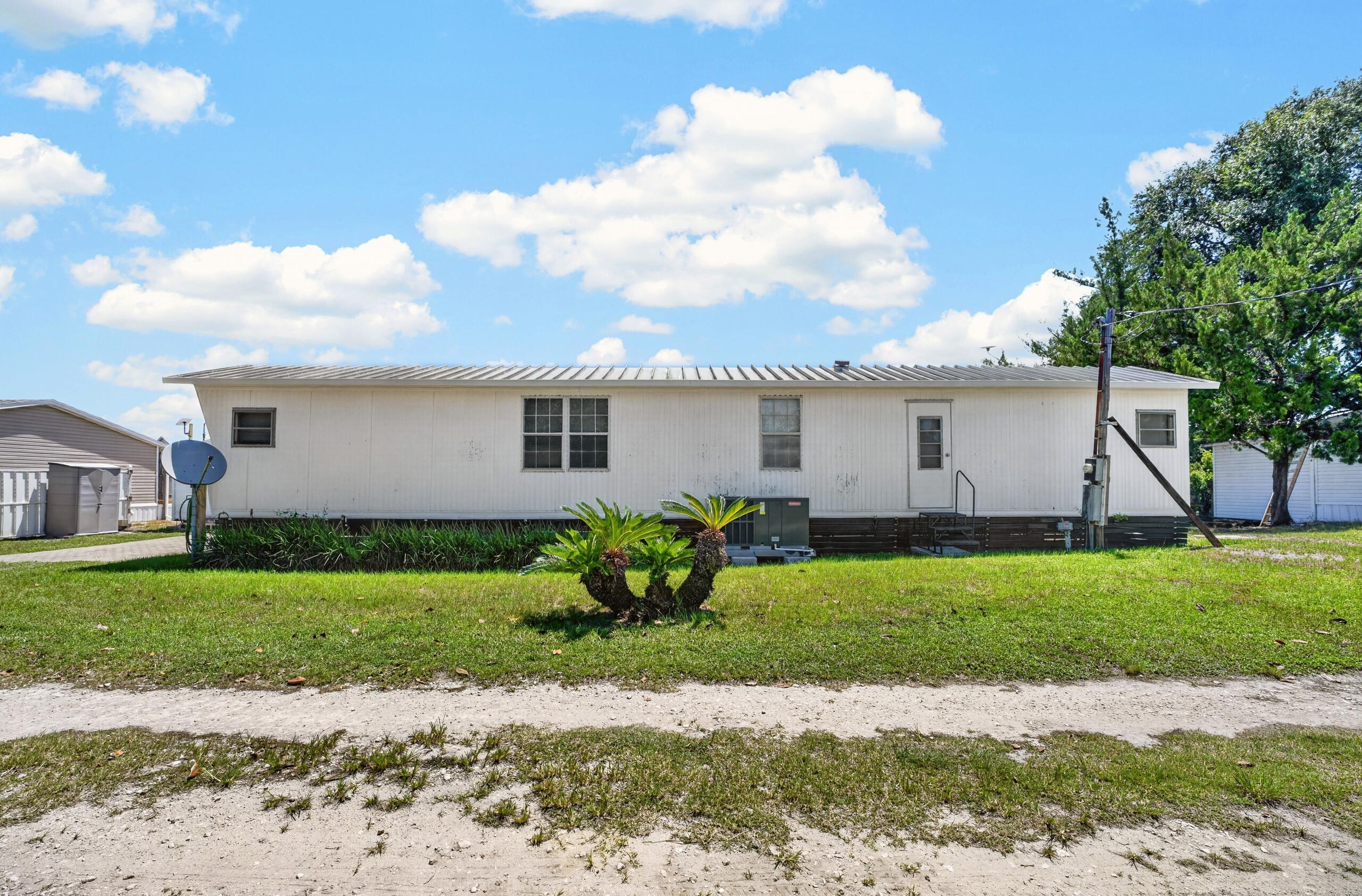 13651 Ne 237th Court Property Photo 45