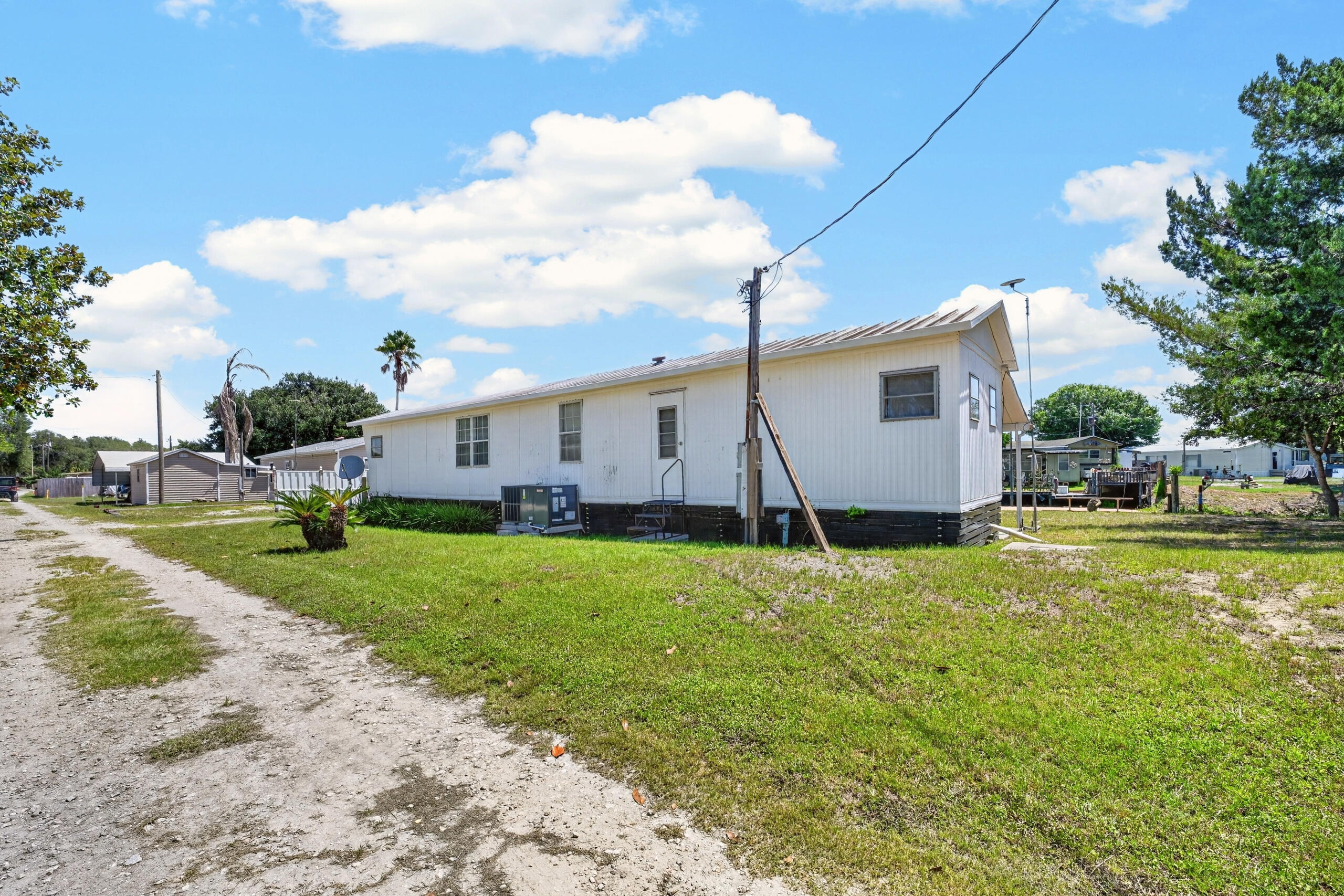 13651 Ne 237th Court Property Photo 46