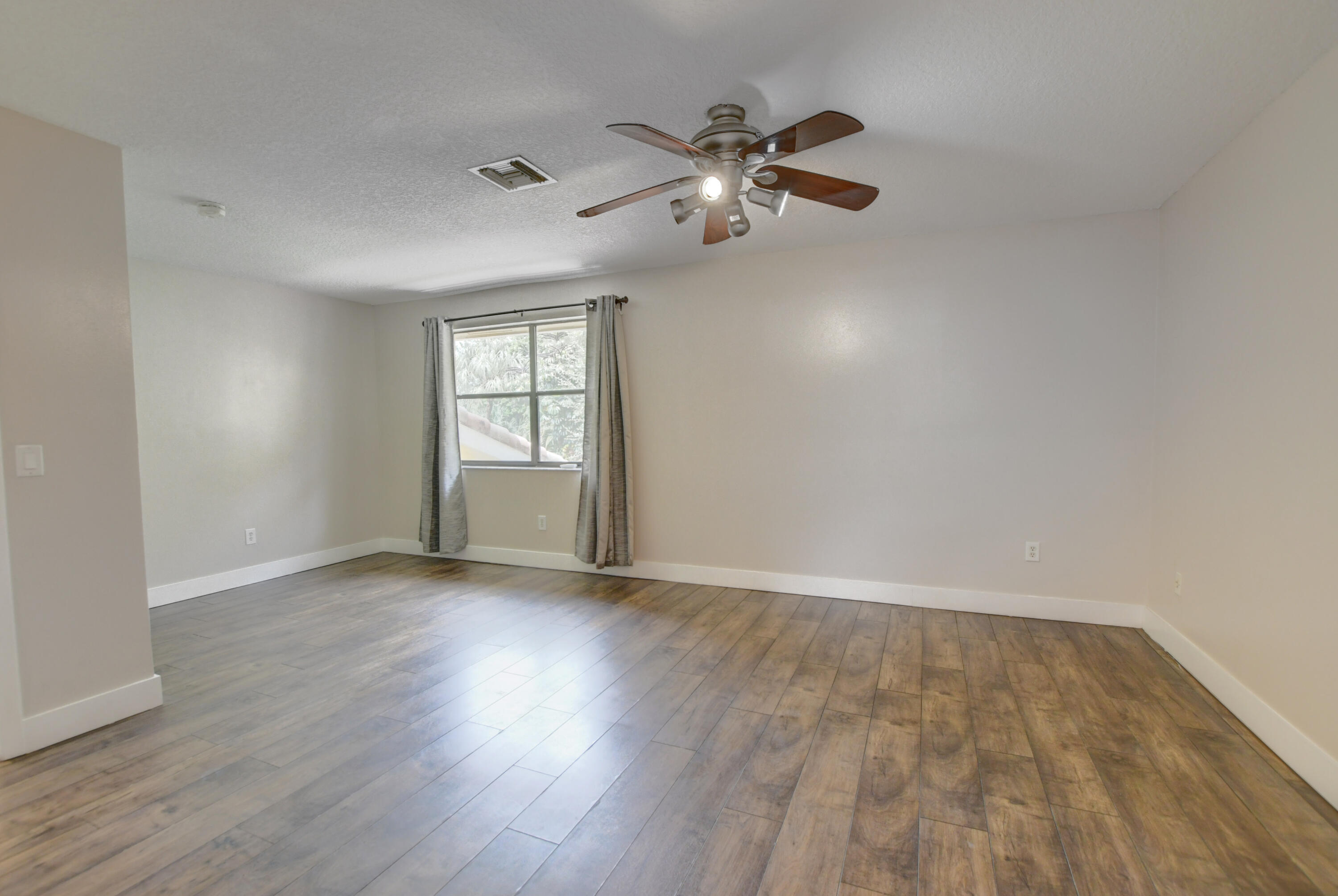 6165 Belleza Lane Property Photo 18