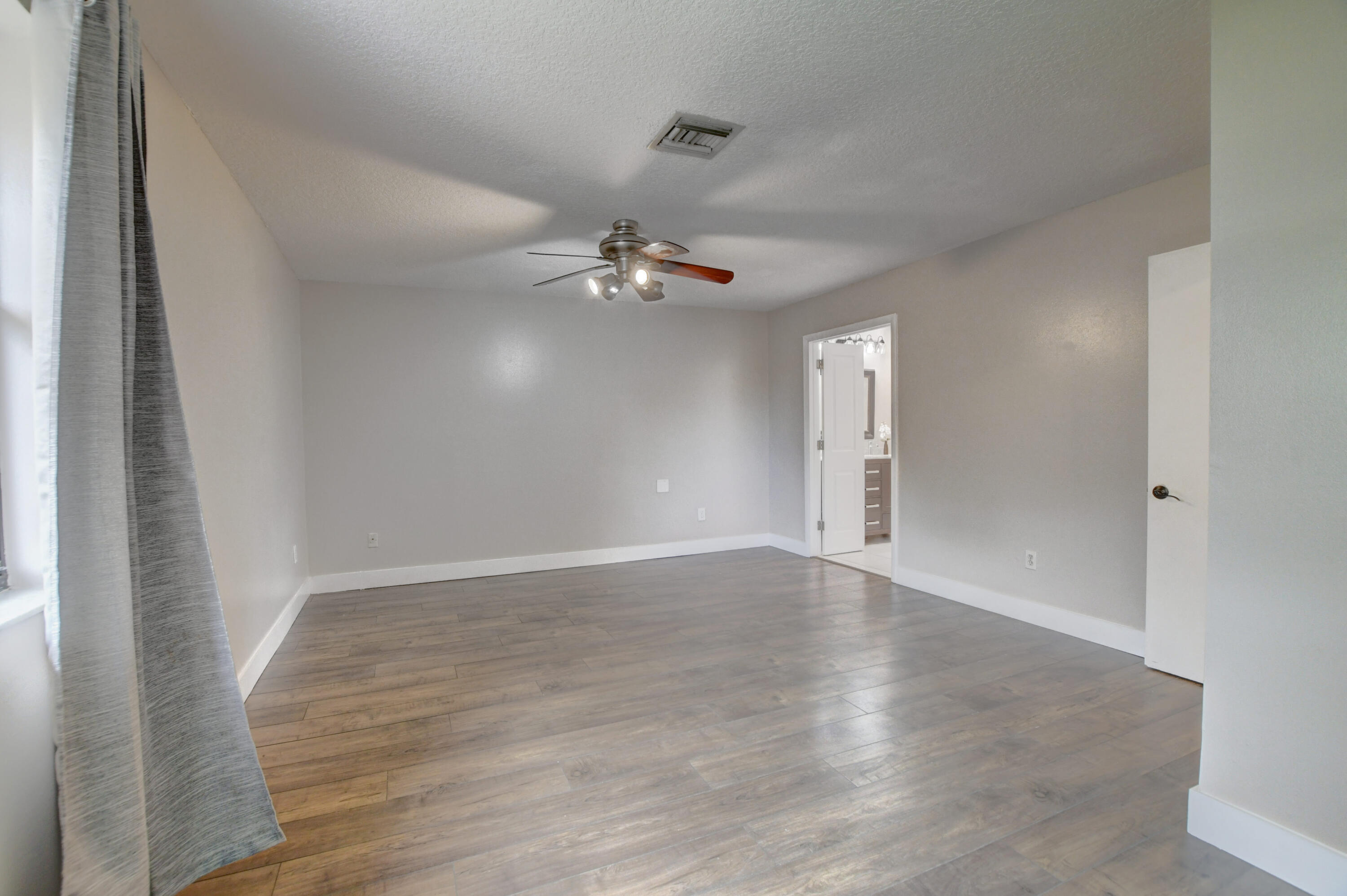 6165 Belleza Lane Property Photo 20