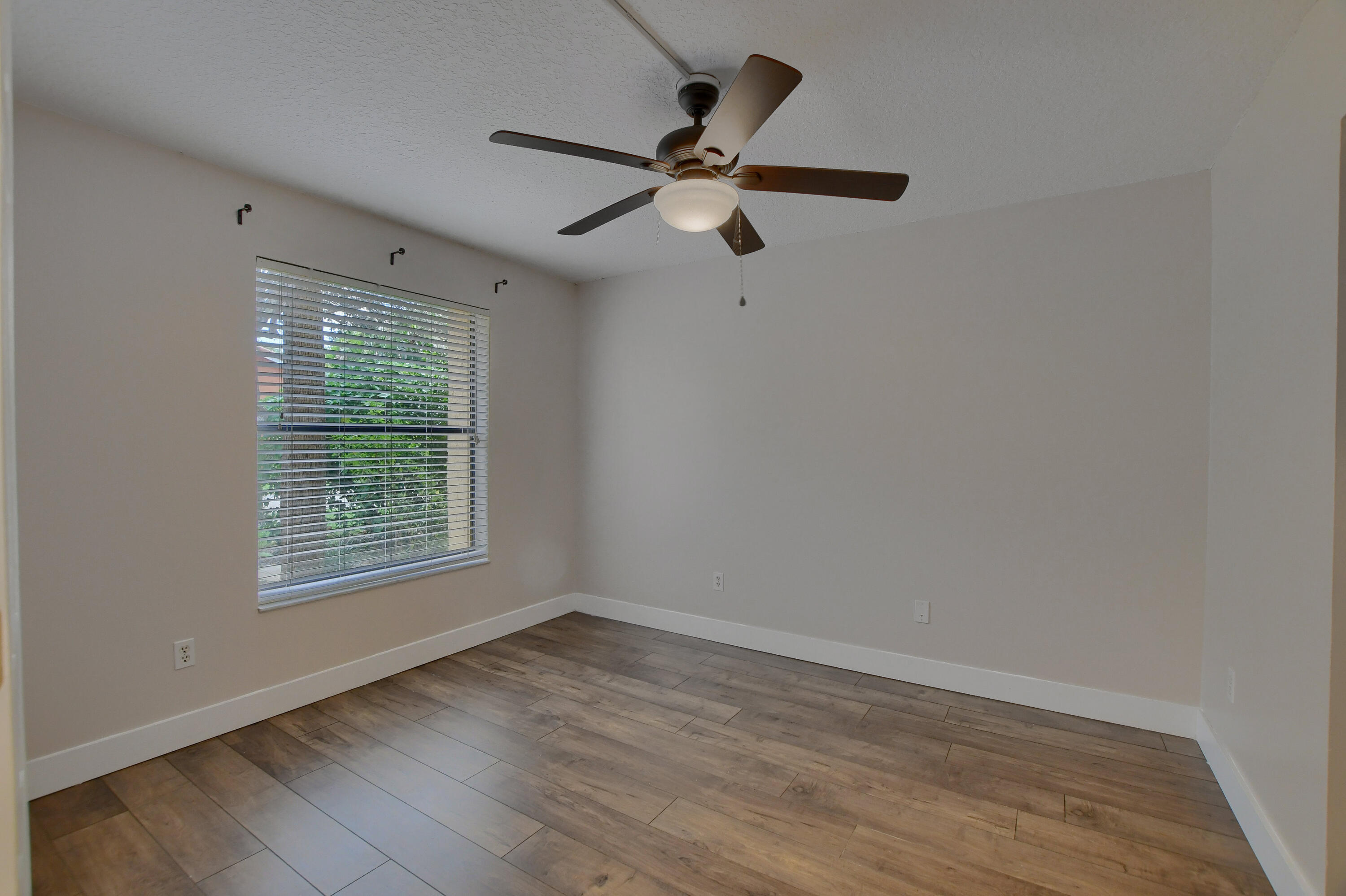 6165 Belleza Lane Property Photo 25
