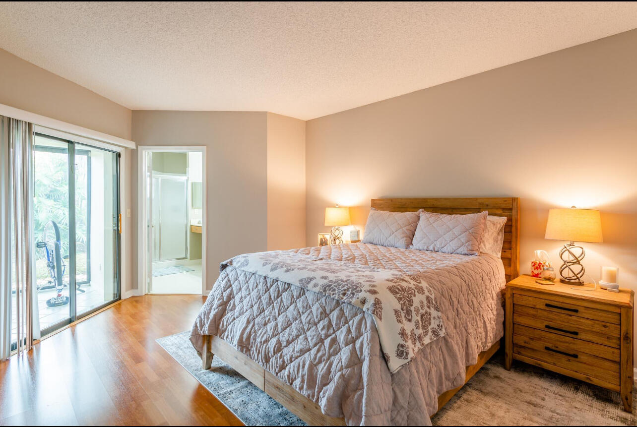6666 Montego Bay Boulevard E Property Photo 11