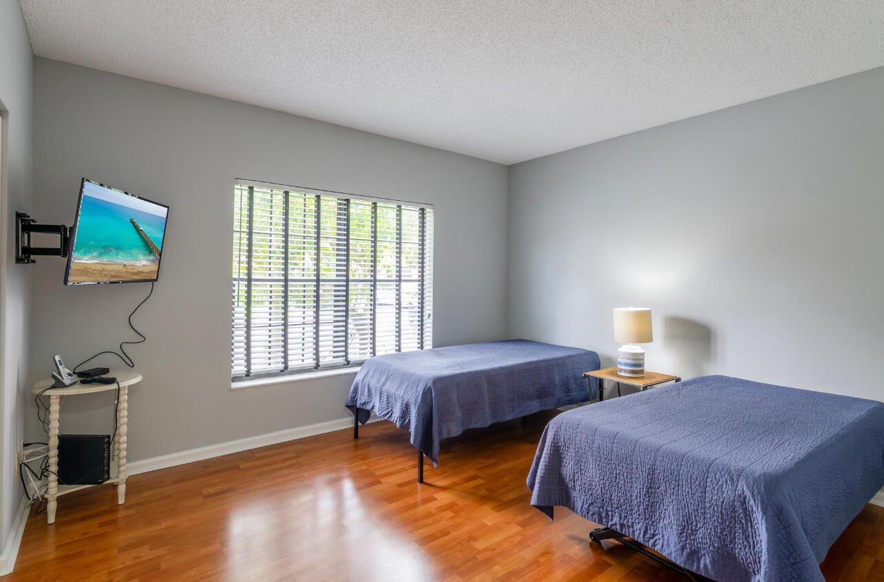 6666 Montego Bay Boulevard E Property Photo 14