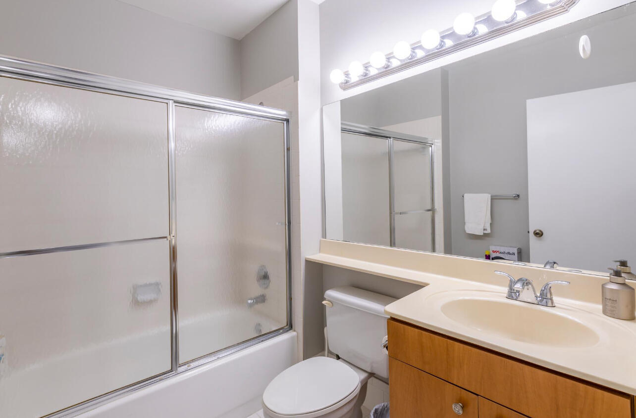 6666 Montego Bay Boulevard E Property Photo 16