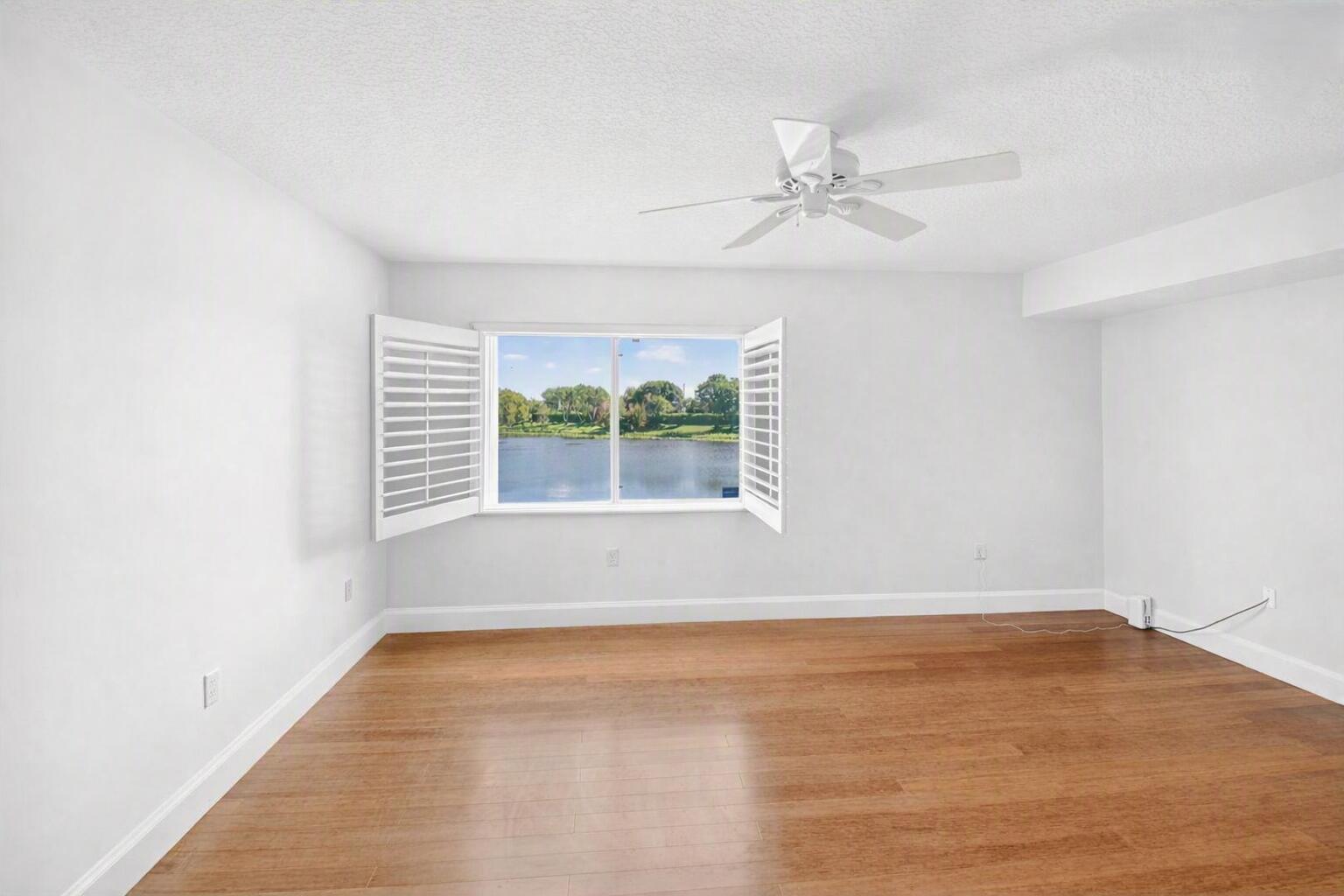 5842 Crystal Shores Drive 205 Property Photo 12
