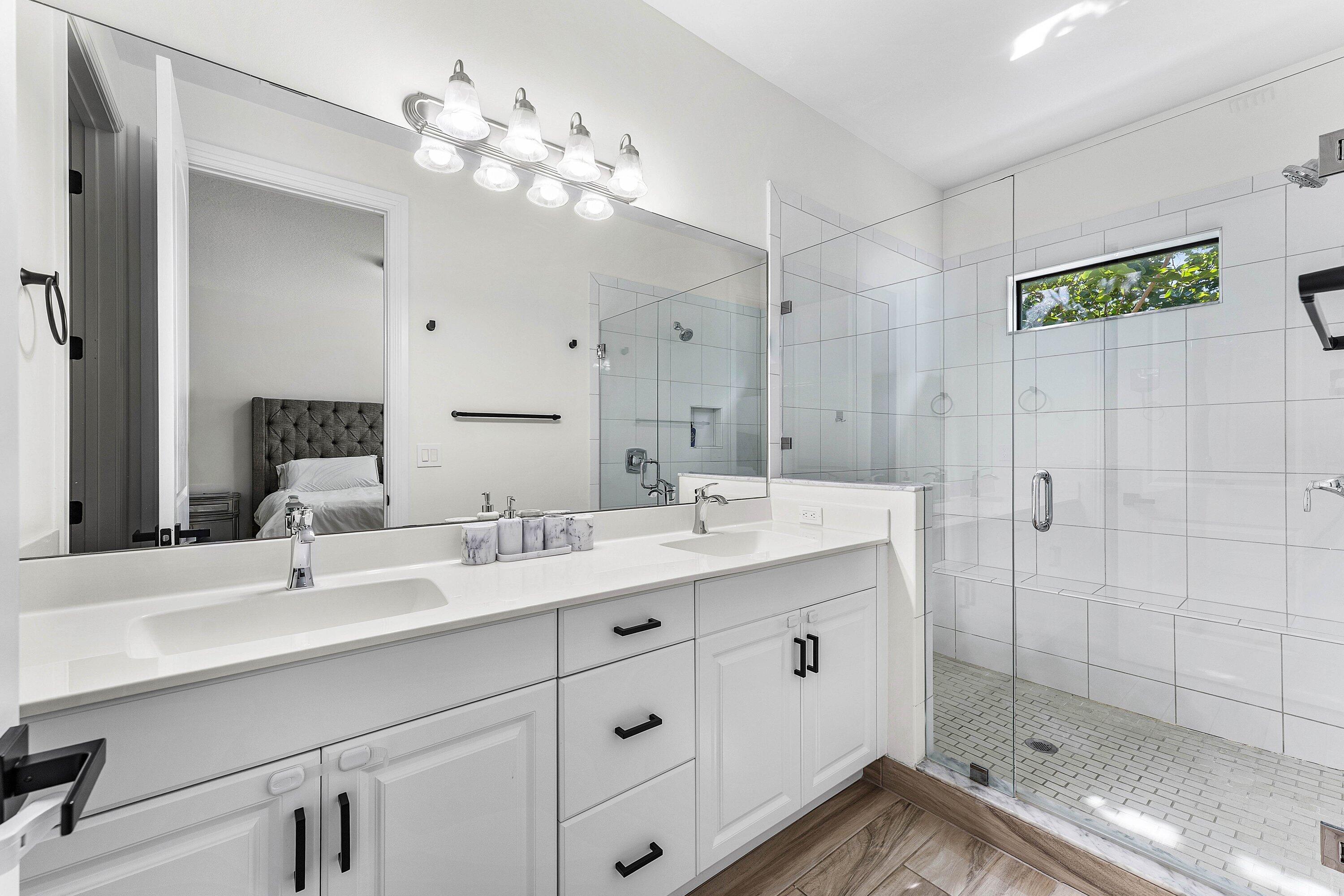 10175 Akenside Drive Property Photo 22
