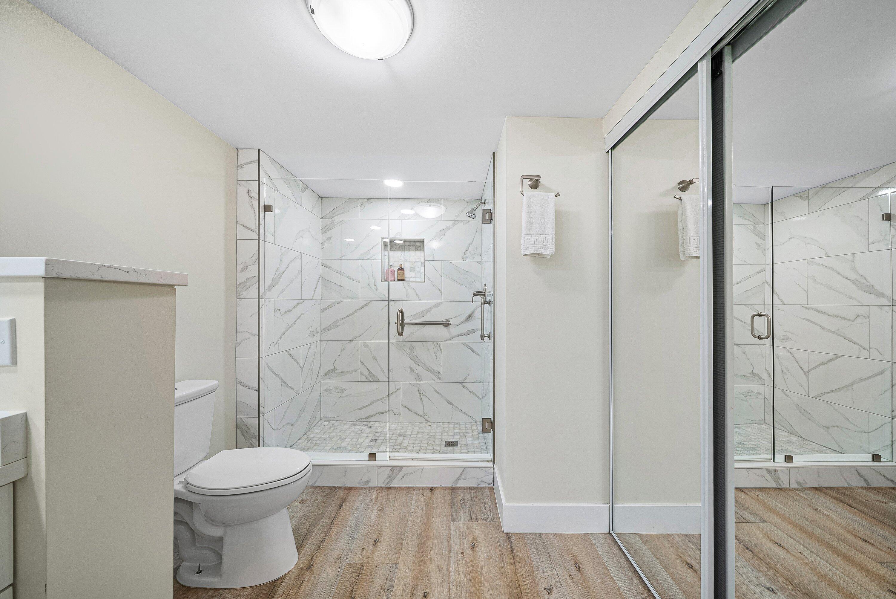 17 Southport Lane E Property Photo 20