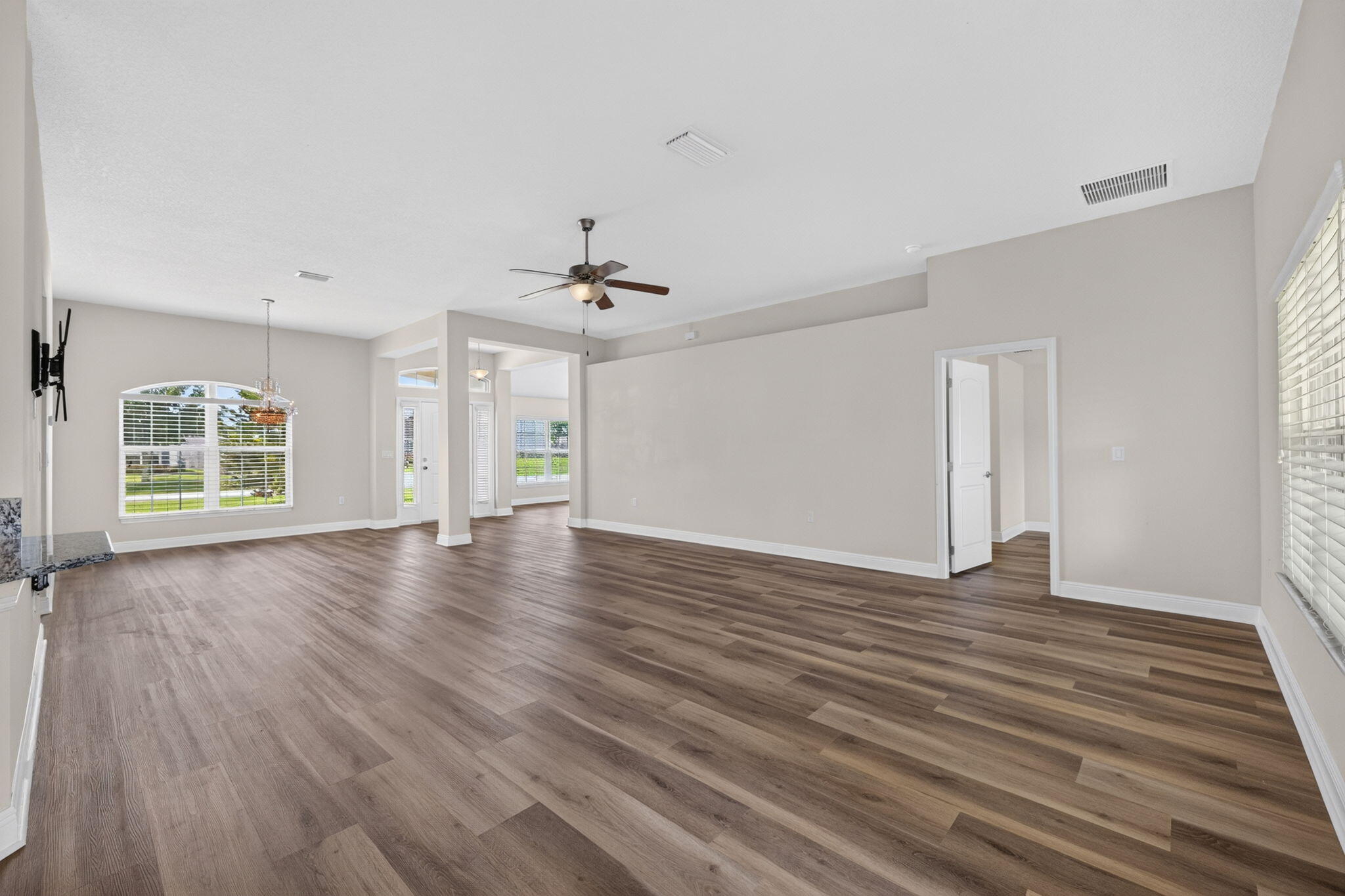 5852 Nw Ethel Court Property Photo 5