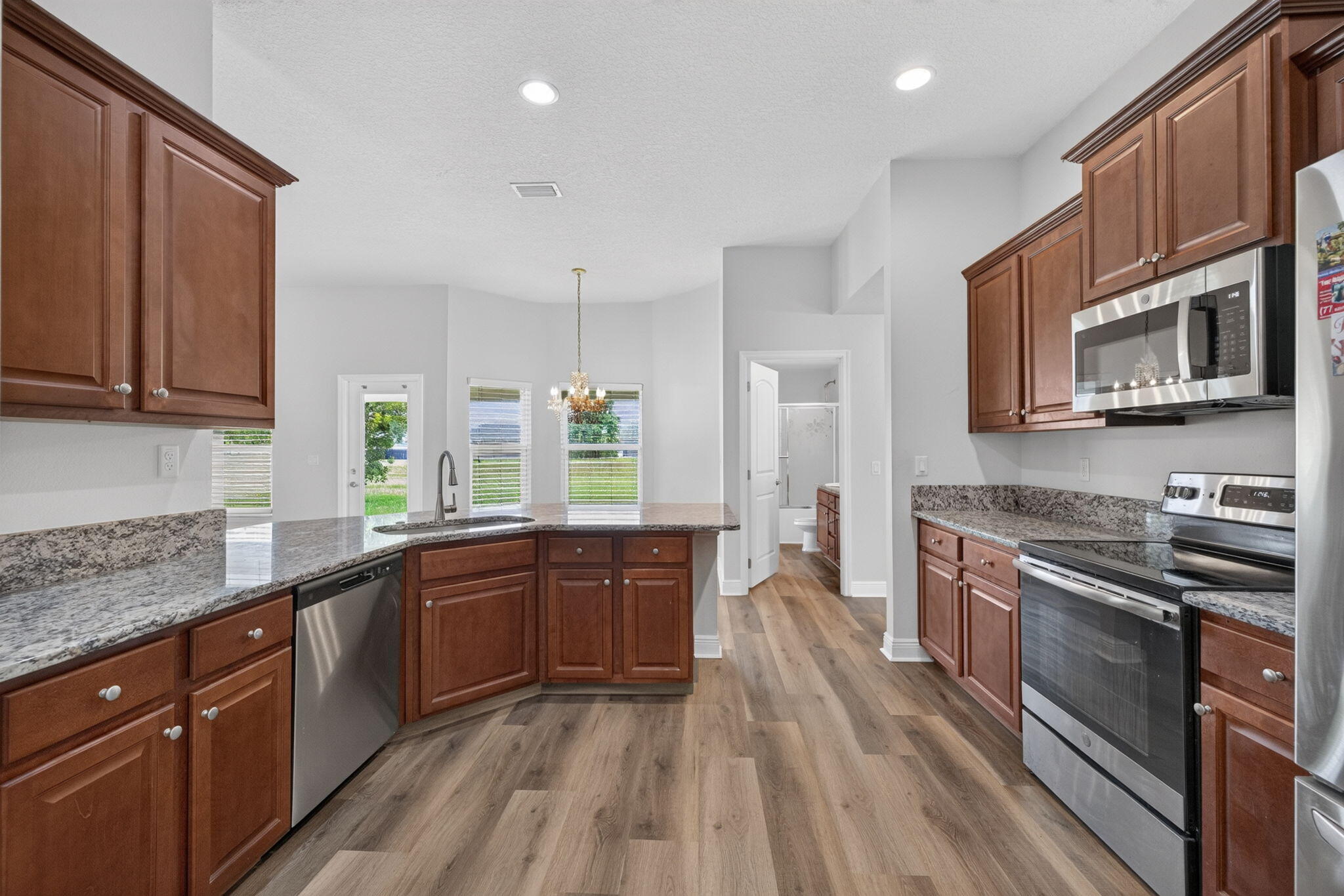 5852 Nw Ethel Court Property Photo 10