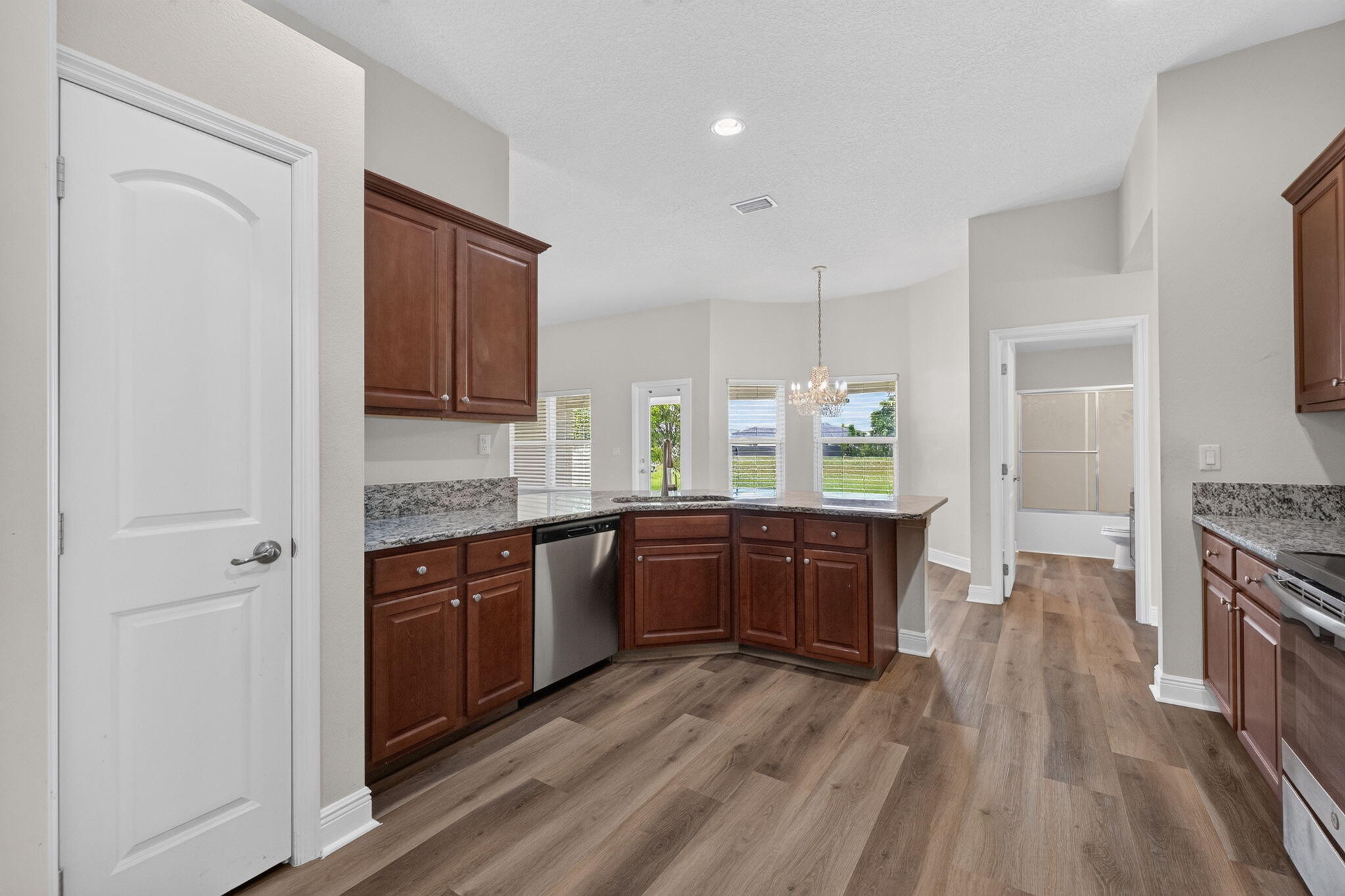 5852 Nw Ethel Court Property Photo 12