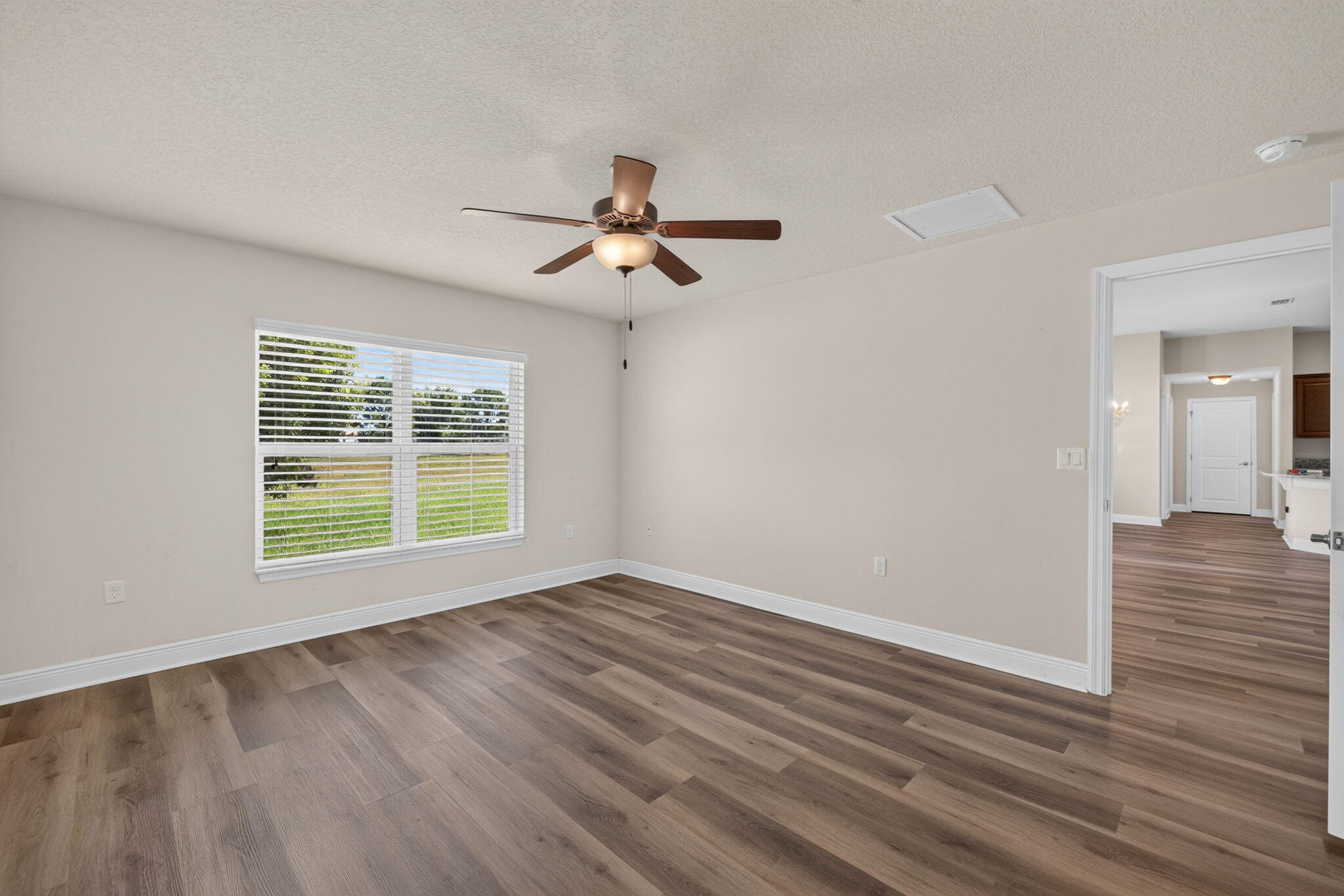5852 Nw Ethel Court Property Photo 14