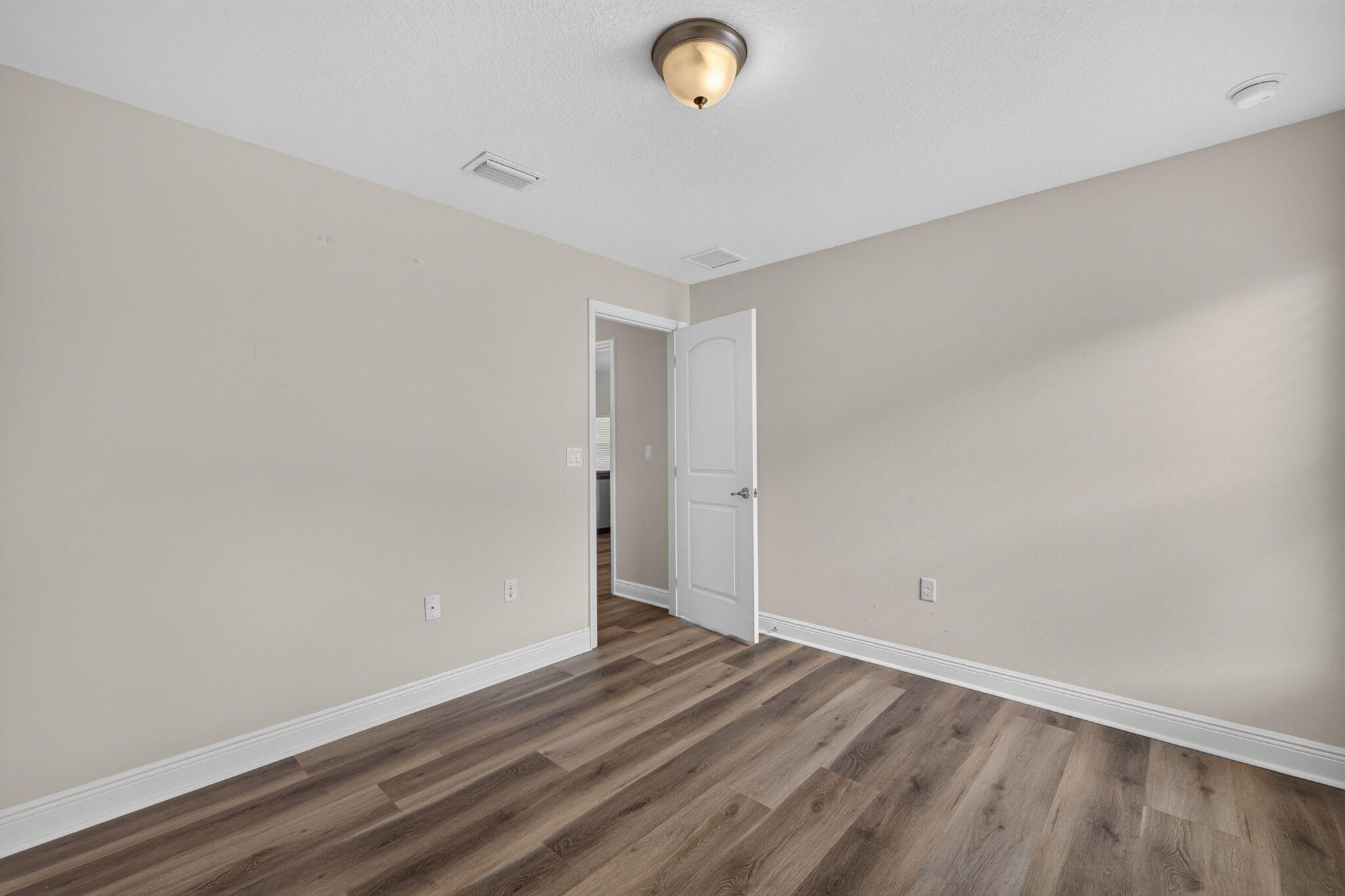 5852 Nw Ethel Court Property Photo 30