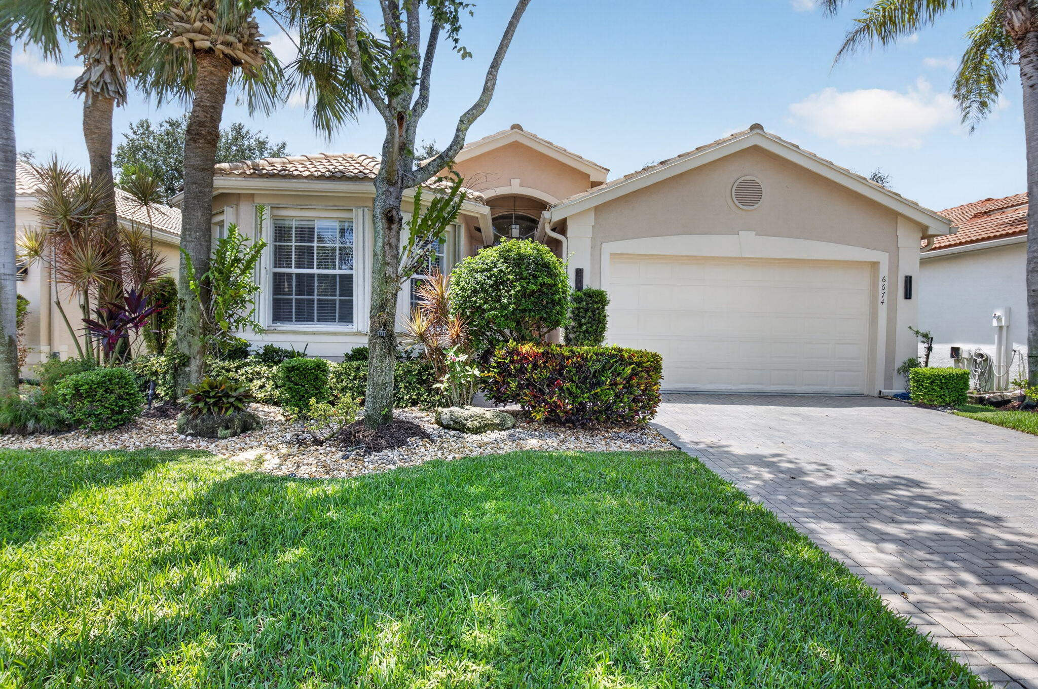 6674 Camarillo Terrace Lane Property Photo 1