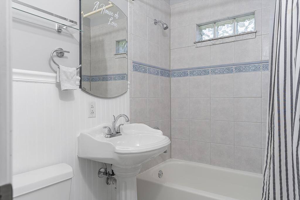1106 N Lakeside Drive Property Photo 12