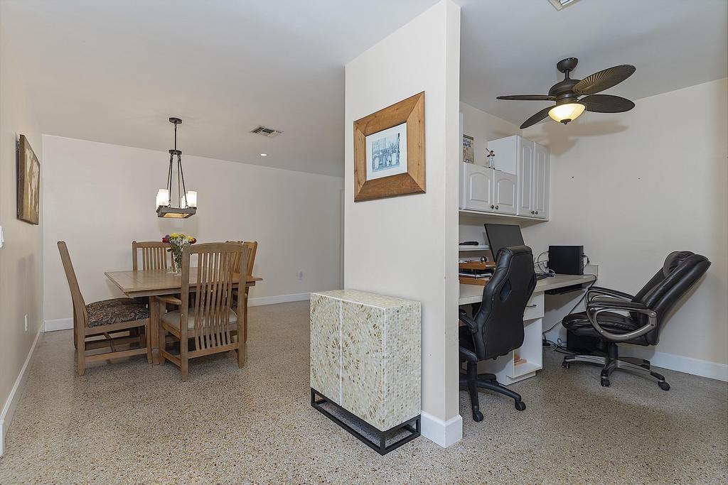 1106 N Lakeside Drive Property Photo 15