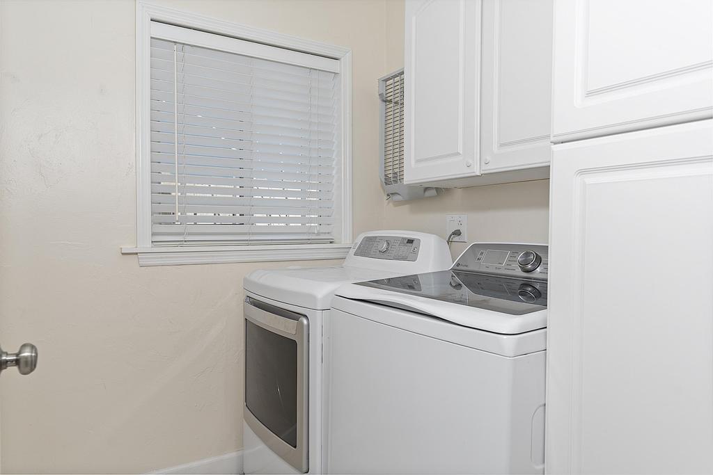 1106 N Lakeside Drive Property Photo 16