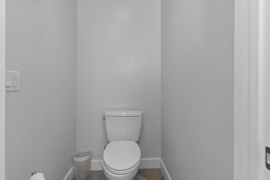 1106 N Lakeside Drive Property Photo 34