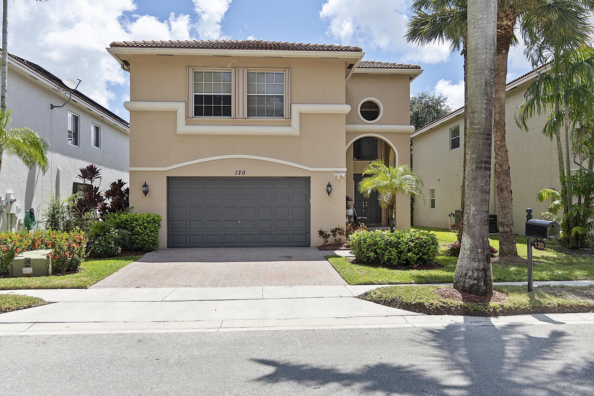 120 NW 117TH Terrace