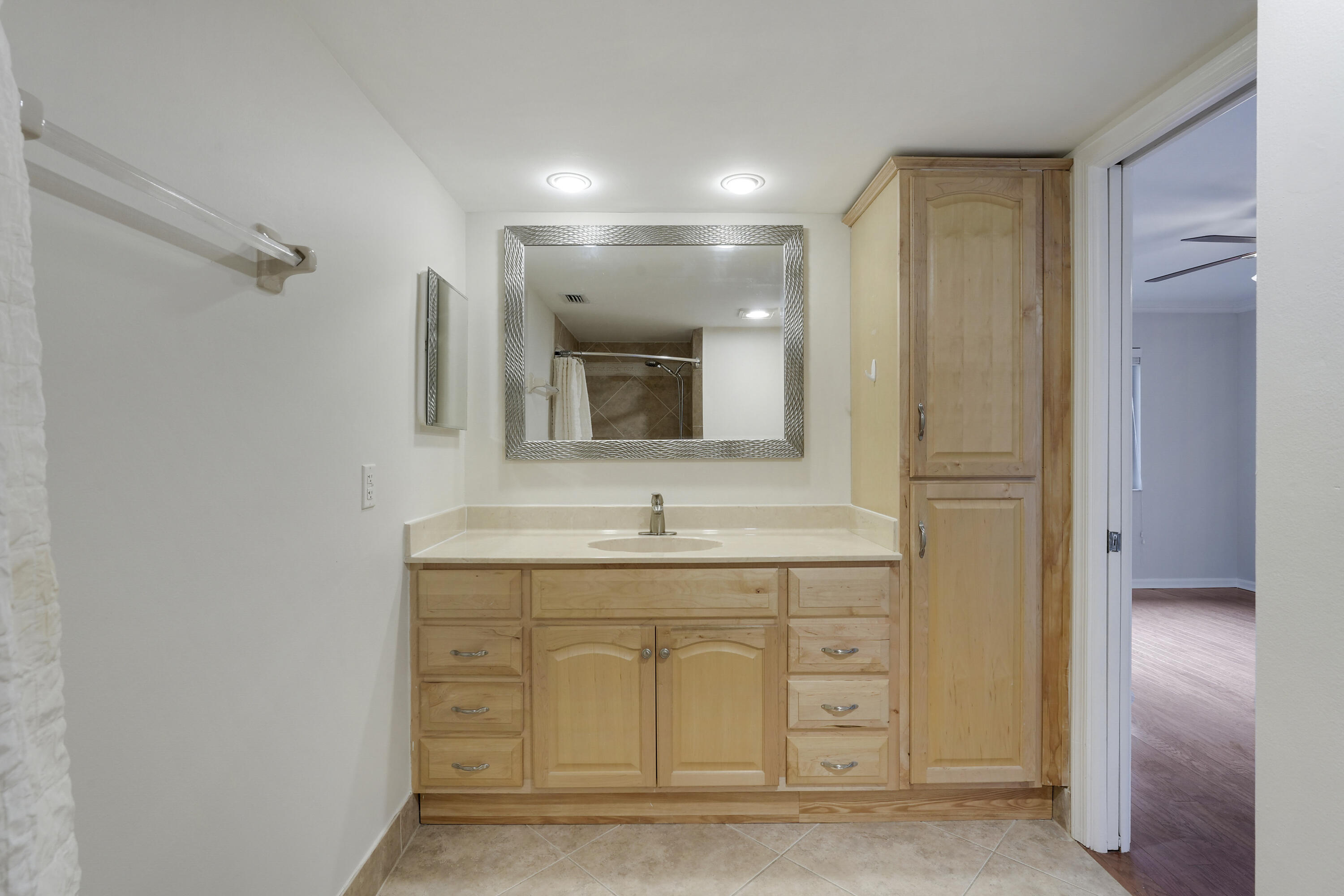 13 Lexington Lane E A Property Photo 20
