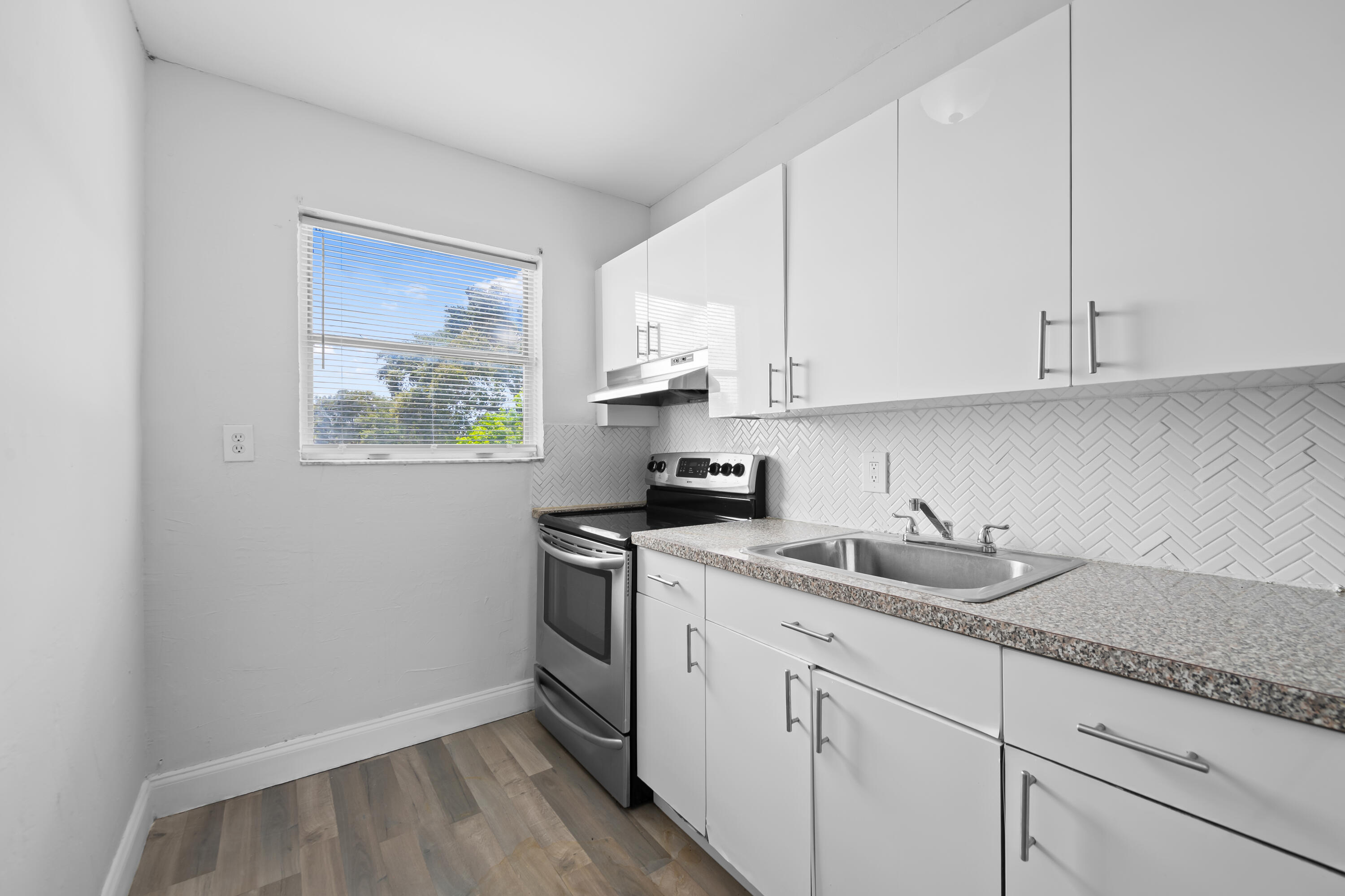 1761 Ali Baba Avenue #4 Property Photo 5