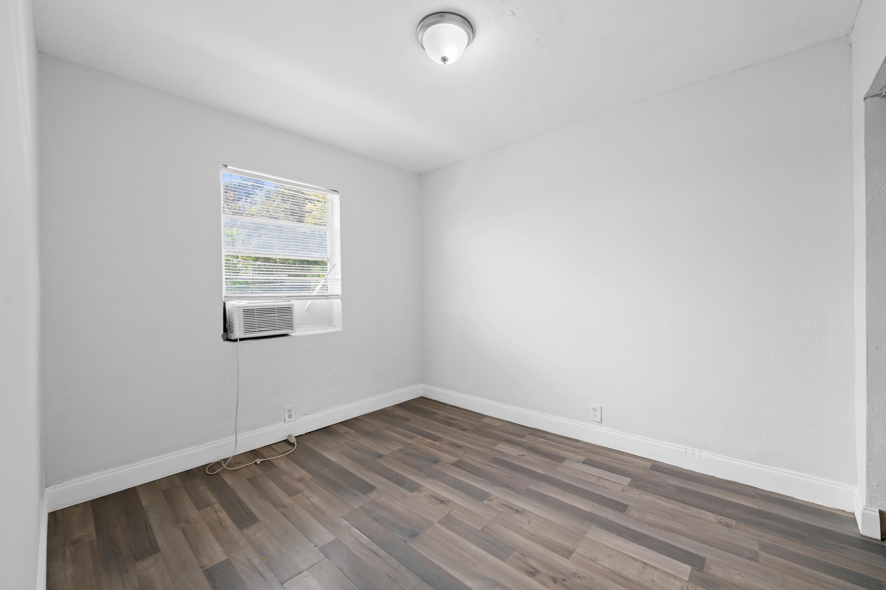 1761 Ali Baba Avenue #4 Property Photo 7