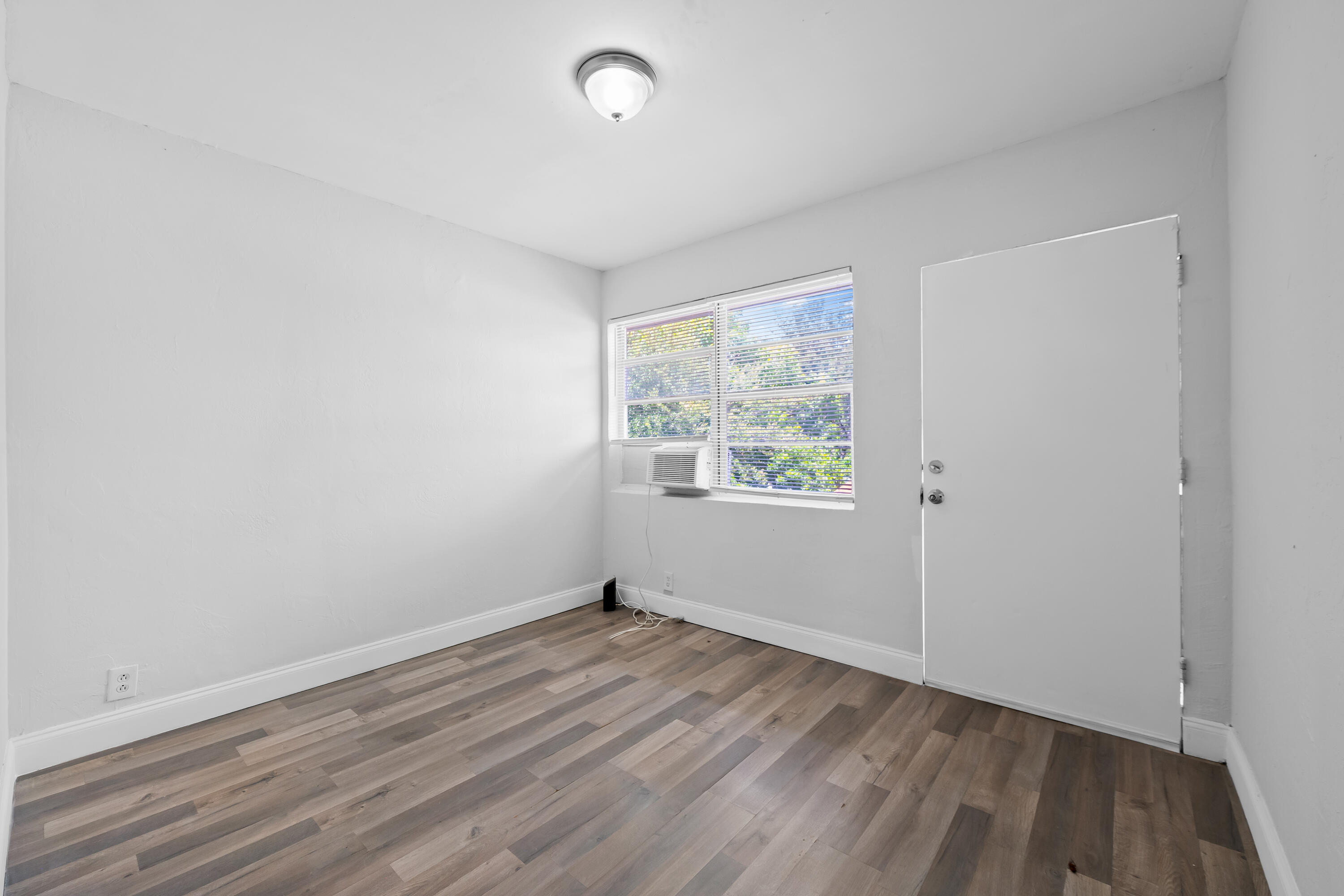 1761 Ali Baba Avenue #4 Property Photo 8