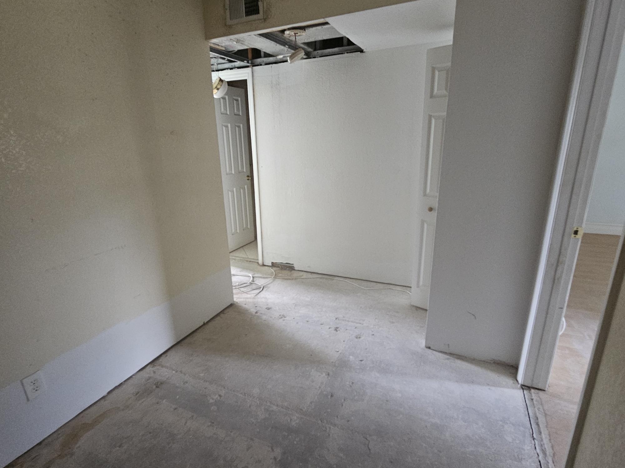 1419 Nw 80th Avenue F Property Photo 10