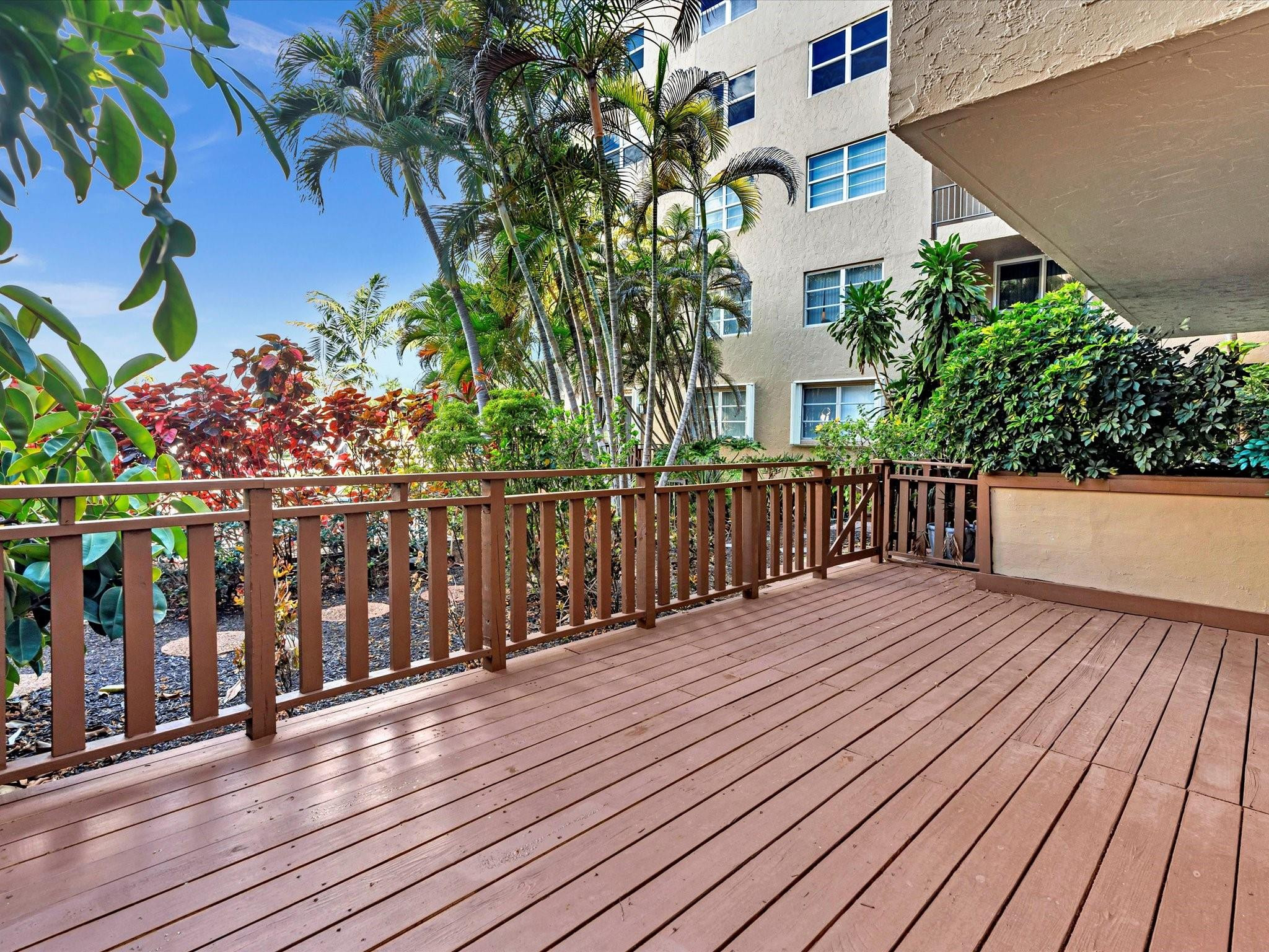 1421 S Ocean Boulevard 116 Property Photo 15