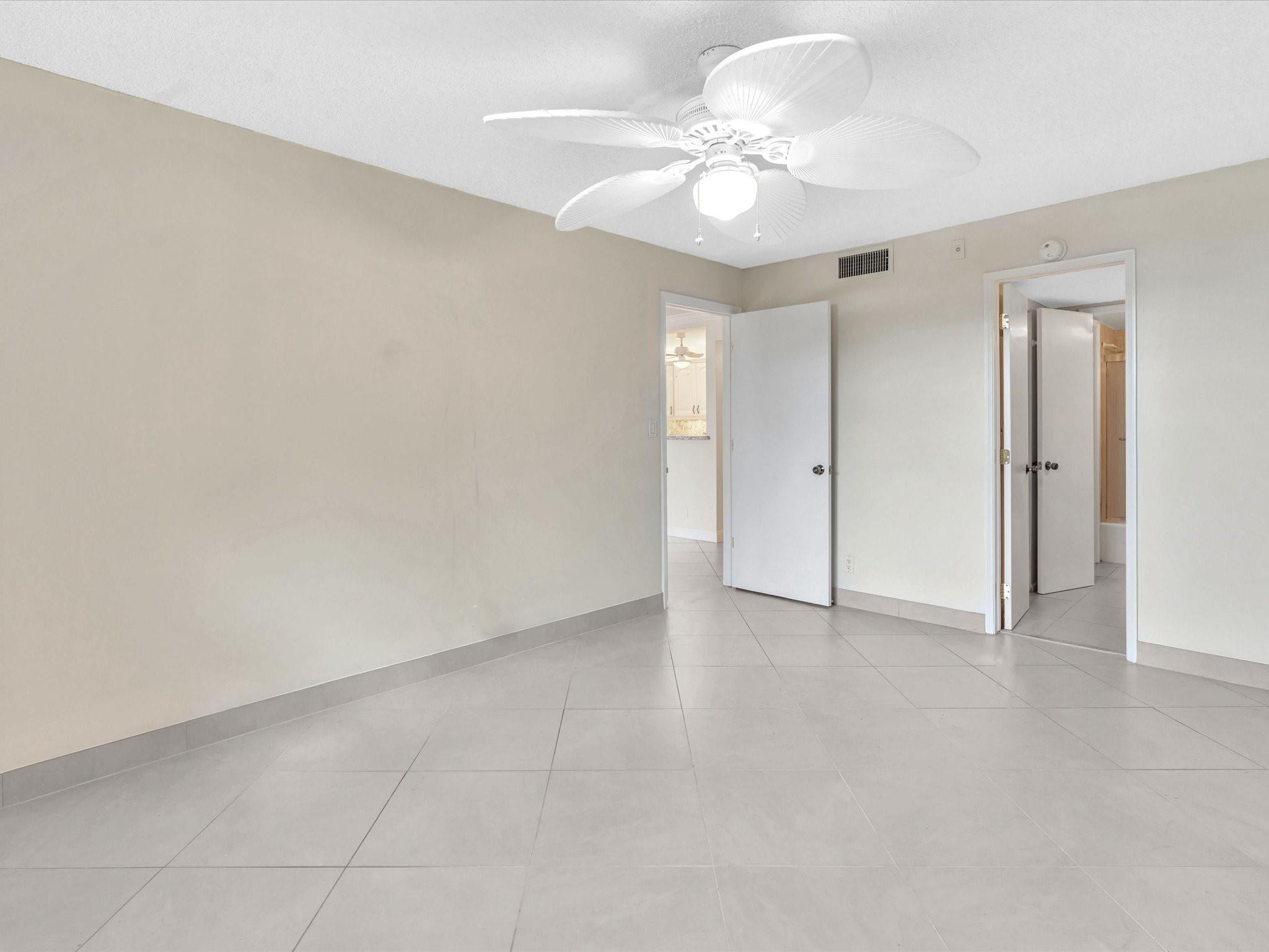 1421 S Ocean Boulevard 116 Property Photo 18
