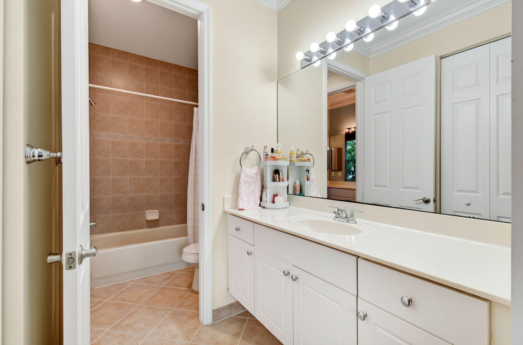 1183 Canyon Way Property Photo 56