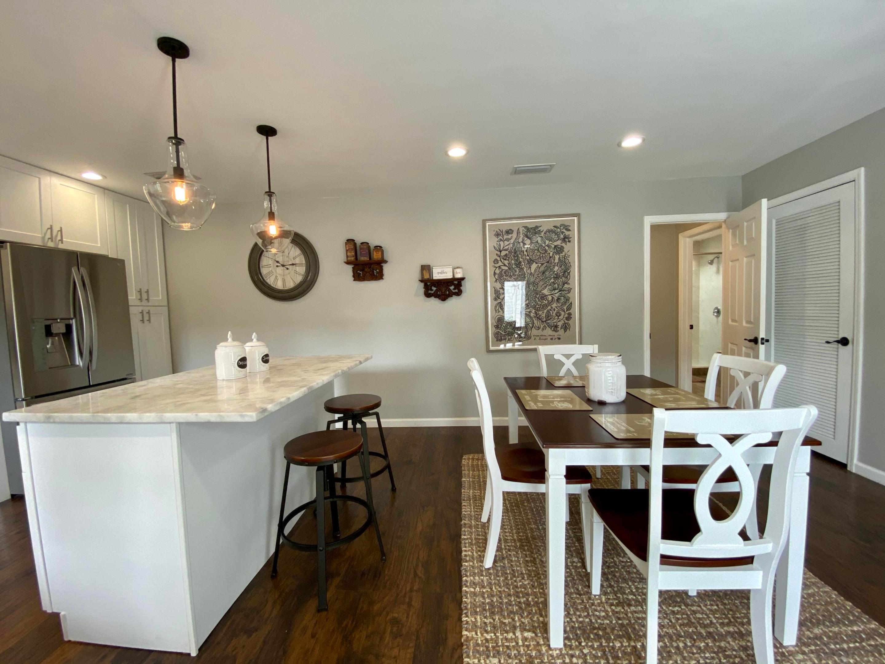 453 Park Forest Way Property Photo 6