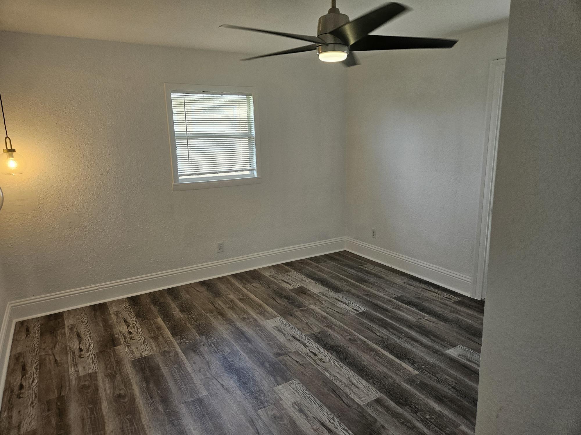 463 Nw Ravenswood Lane Property Photo 17