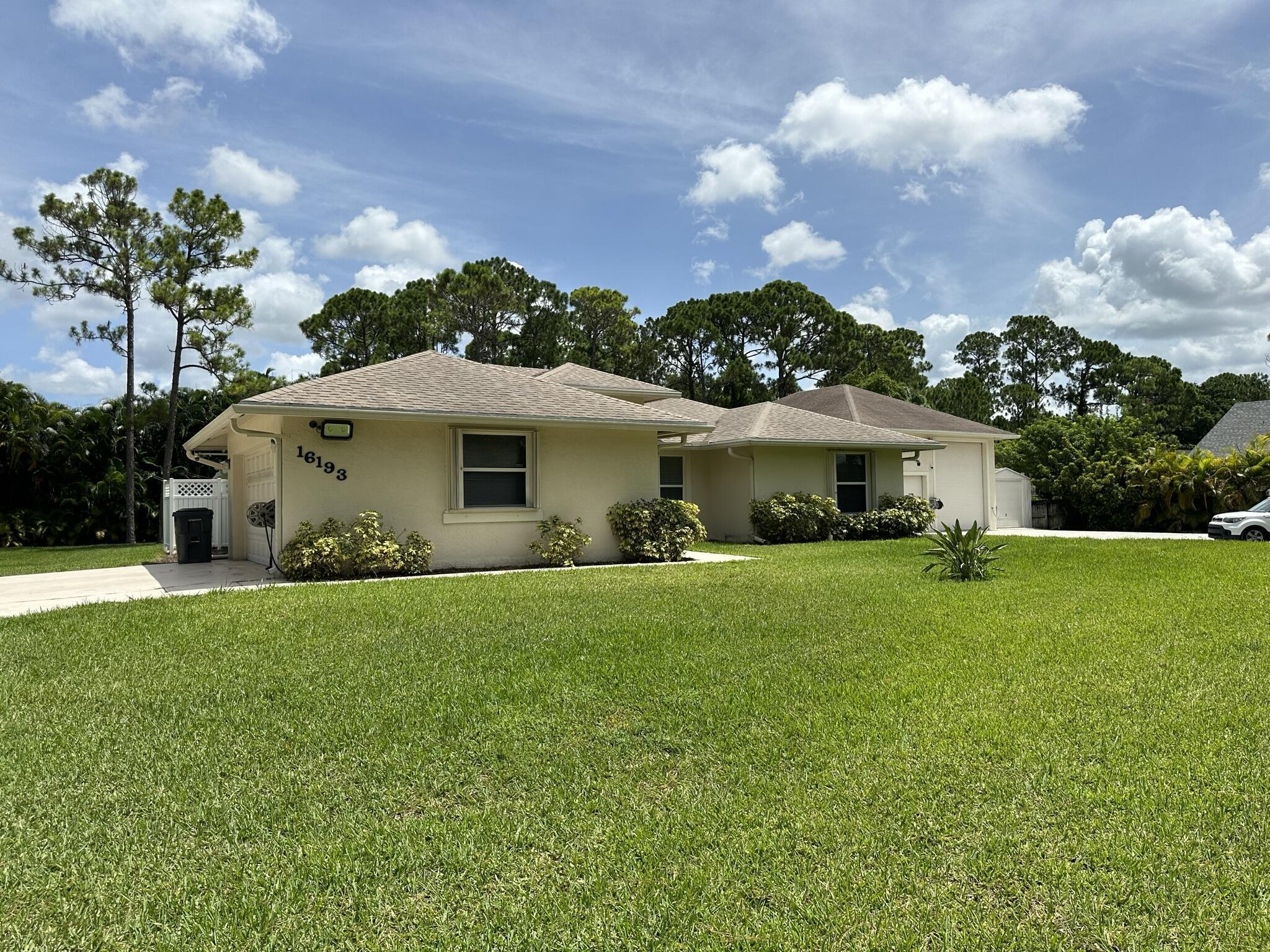 16193 72nd Road N Property Photo 8