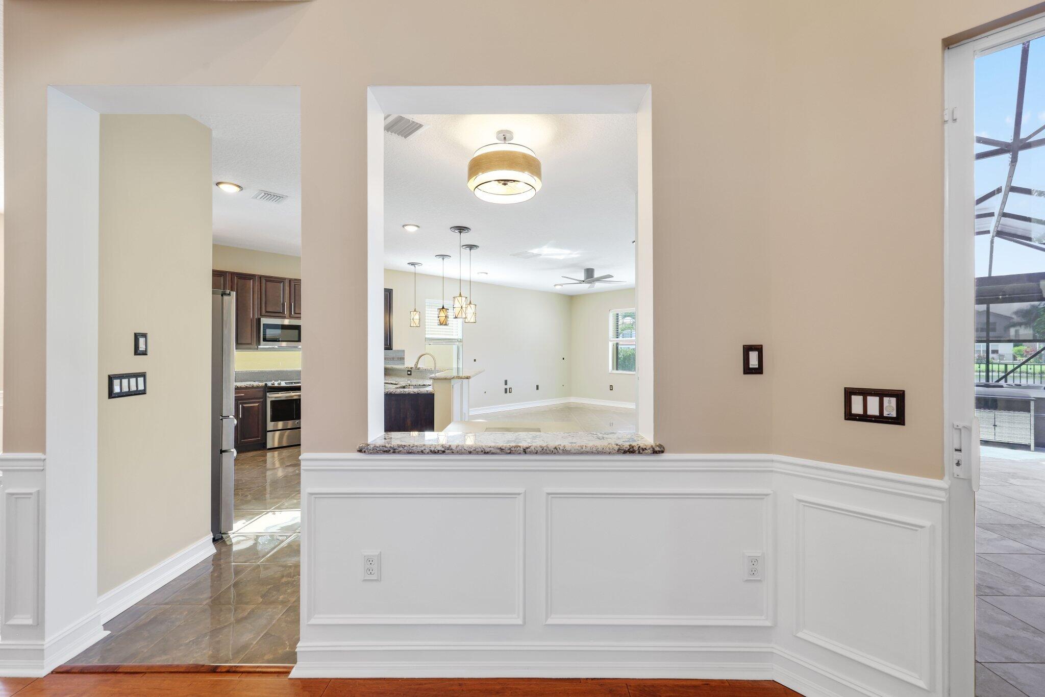 8160 Cantabria Falls Drive Property Photo 9