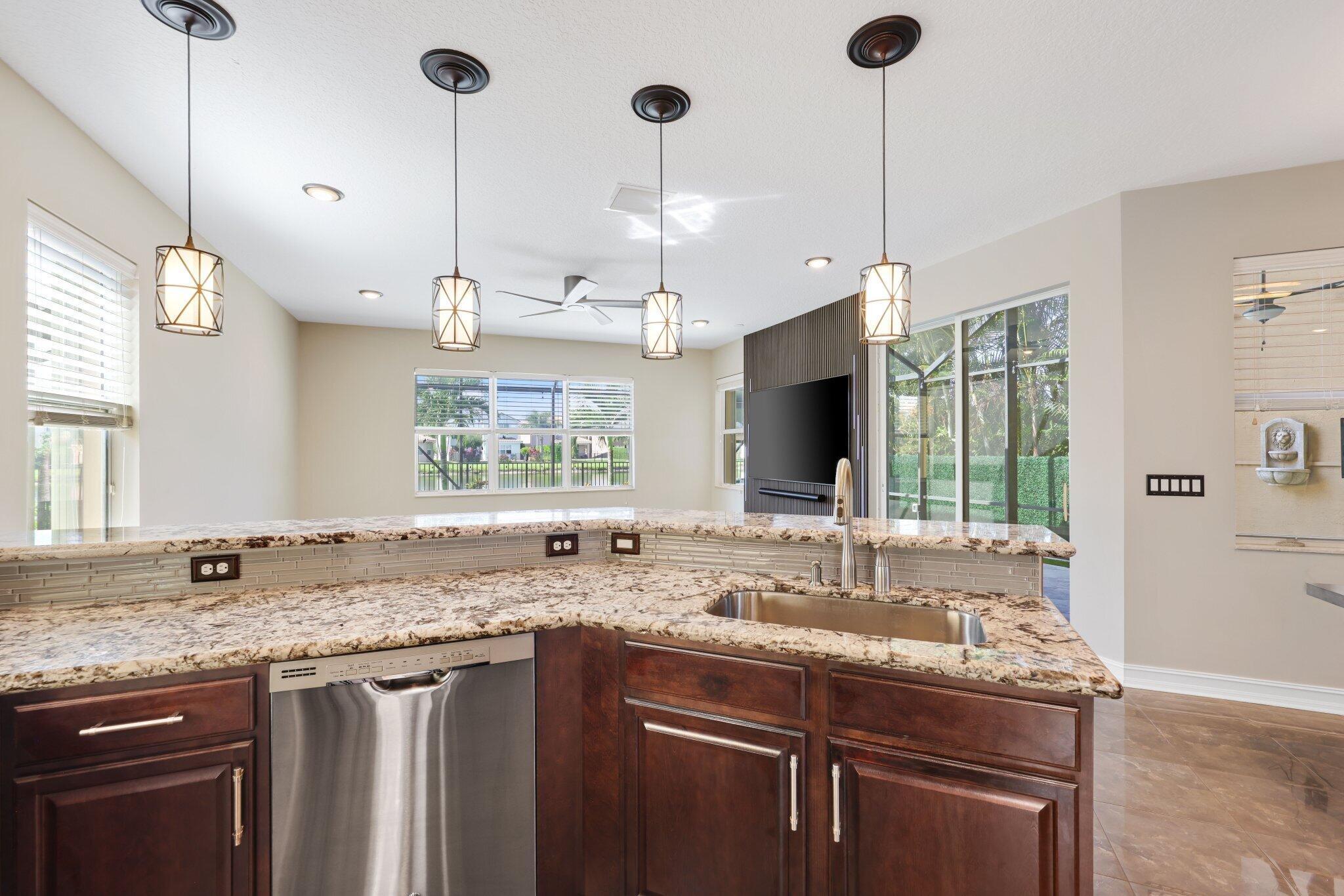 8160 Cantabria Falls Drive Property Photo 19