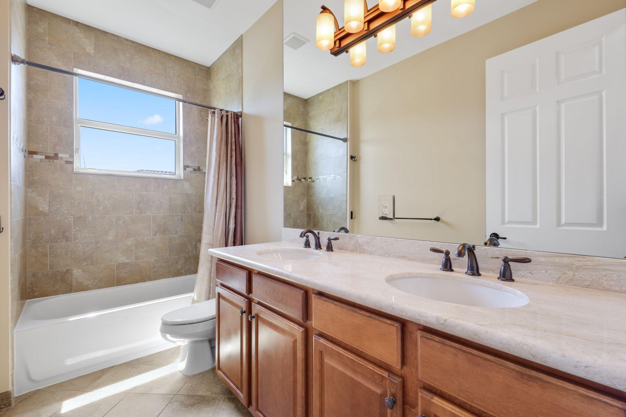 8160 Cantabria Falls Drive Property Photo 47