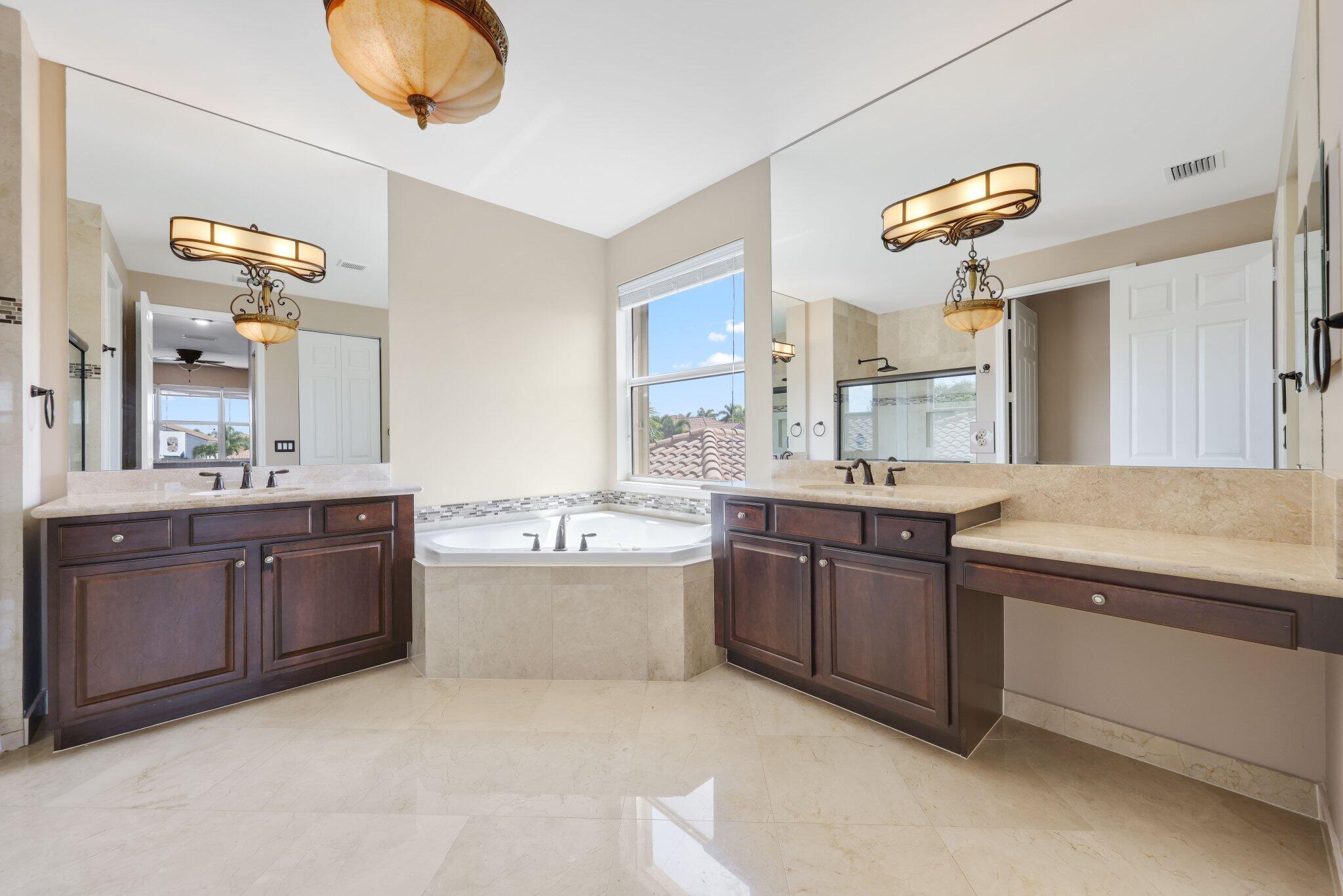 8160 Cantabria Falls Drive Property Photo 65