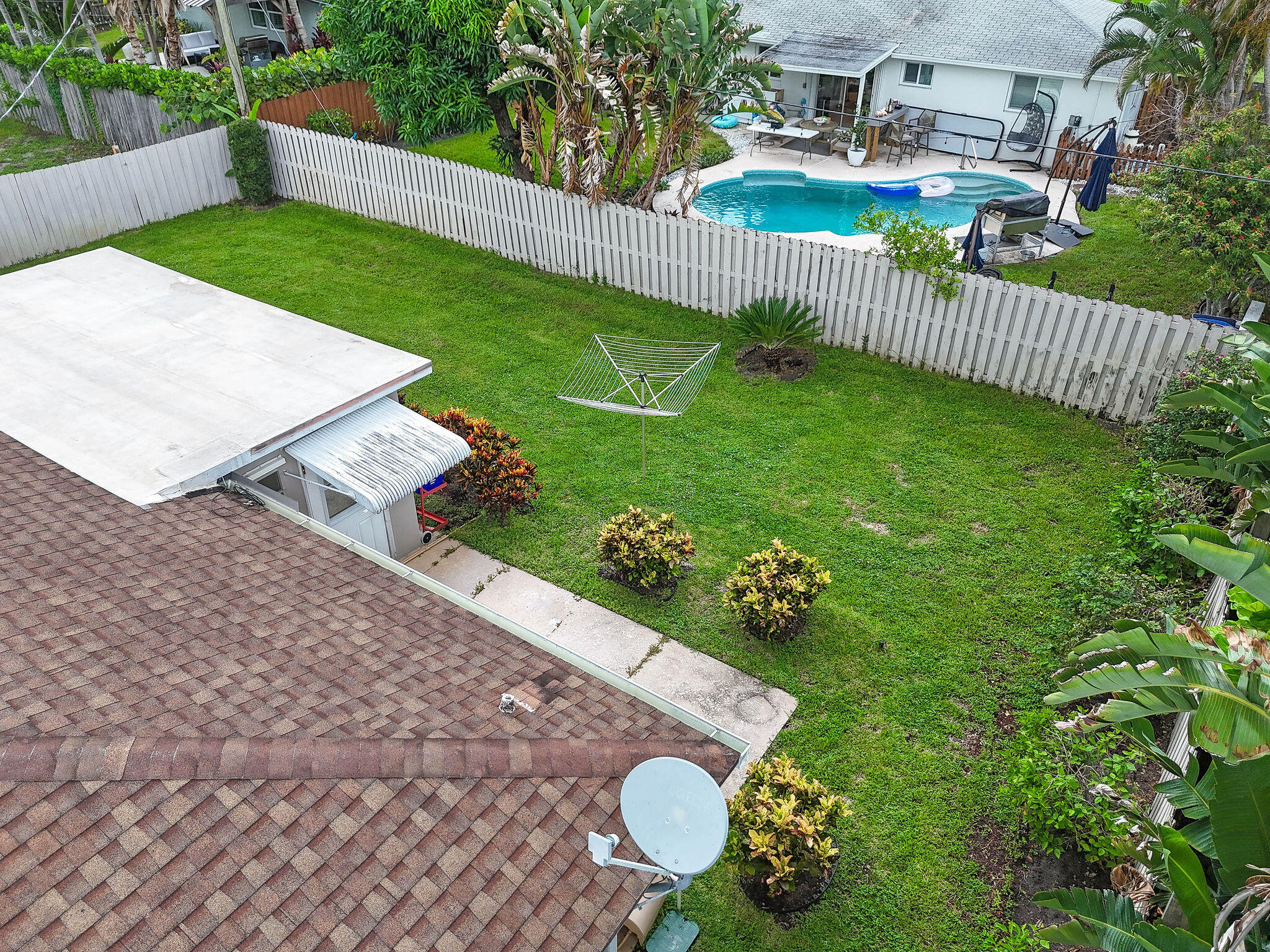 11 Windsor Road E Property Photo 27