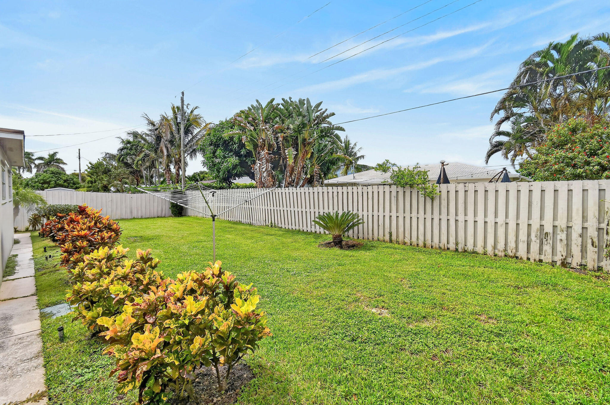 11 Windsor Road E Property Photo 29