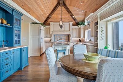 965 Pebble Lane Property Photo 8