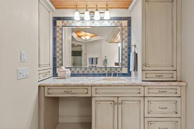965 Pebble Lane Property Photo 23