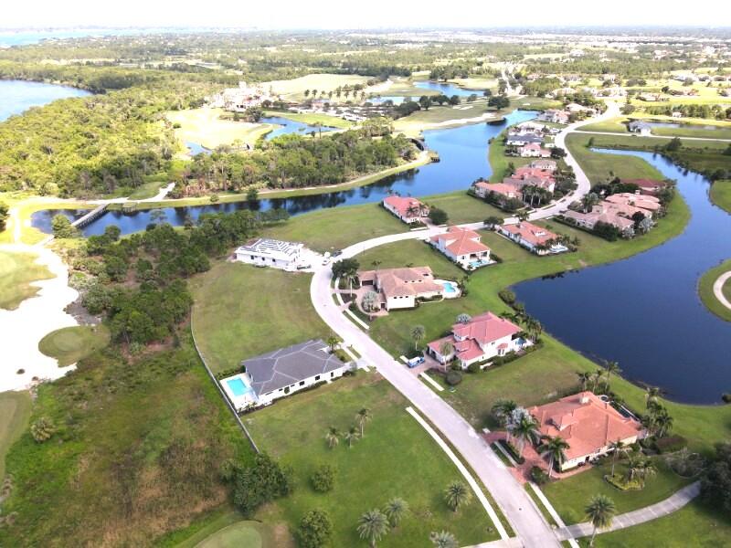 172 Se Rio Angelica Property Photo 10
