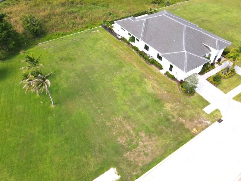 172 Se Rio Angelica Property Photo 16