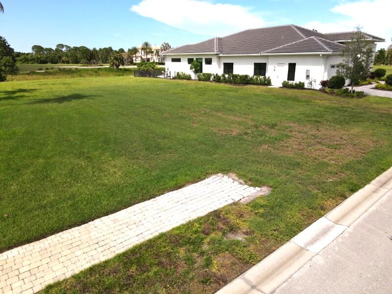 172 Se Rio Angelica Property Photo 32