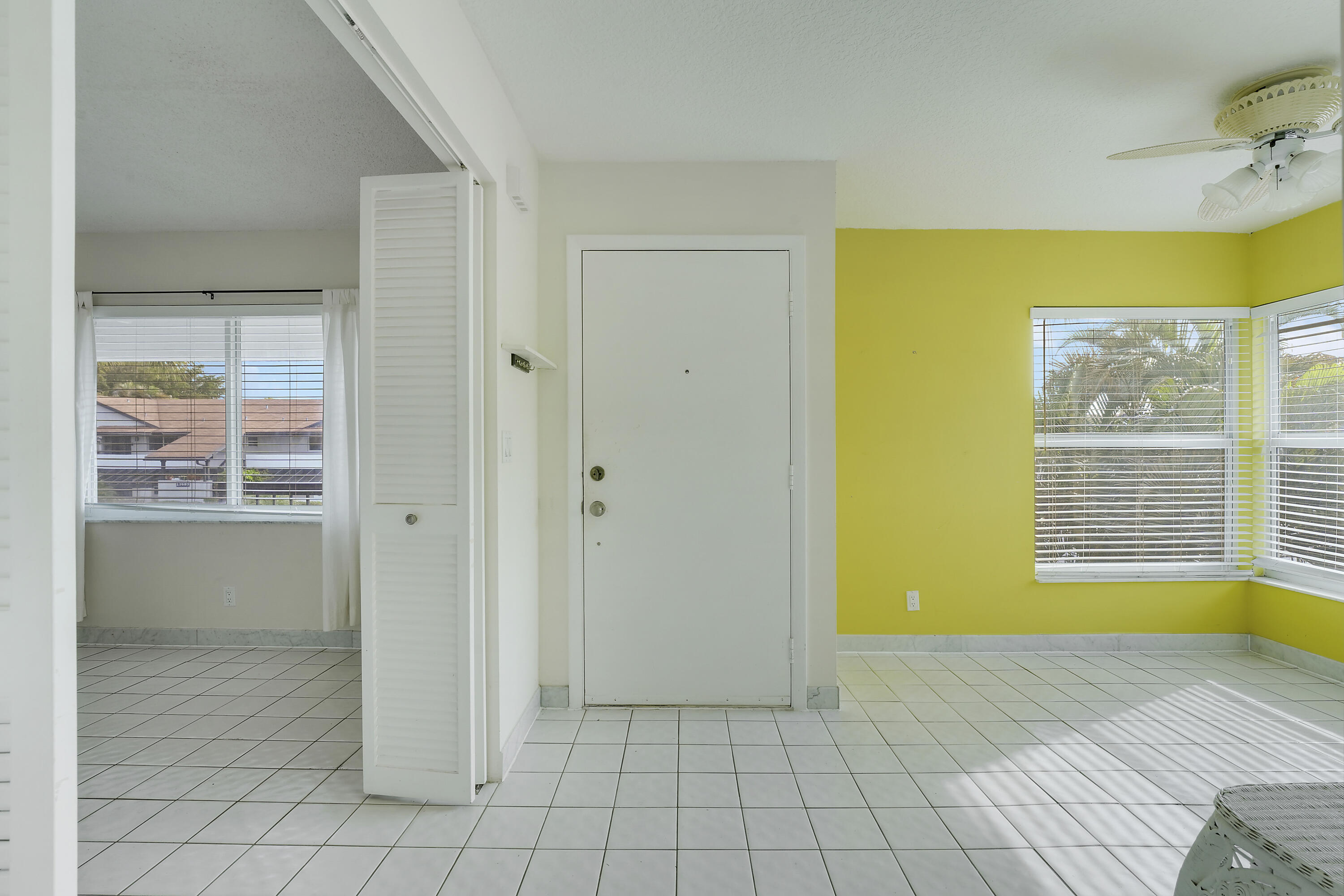 13679 Date Palm Court B Property Photo 5