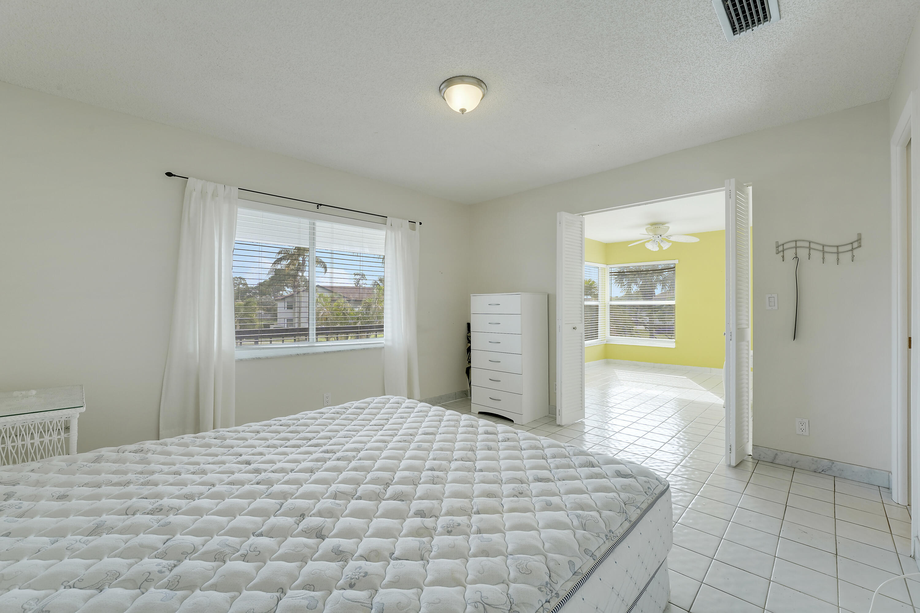 13679 Date Palm Court B Property Photo 9