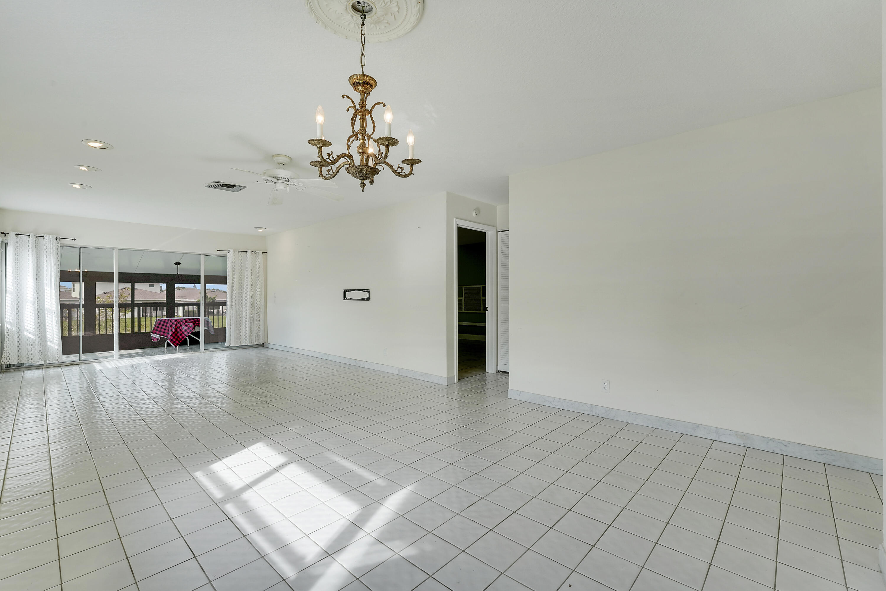 13679 Date Palm Court B Property Photo 18