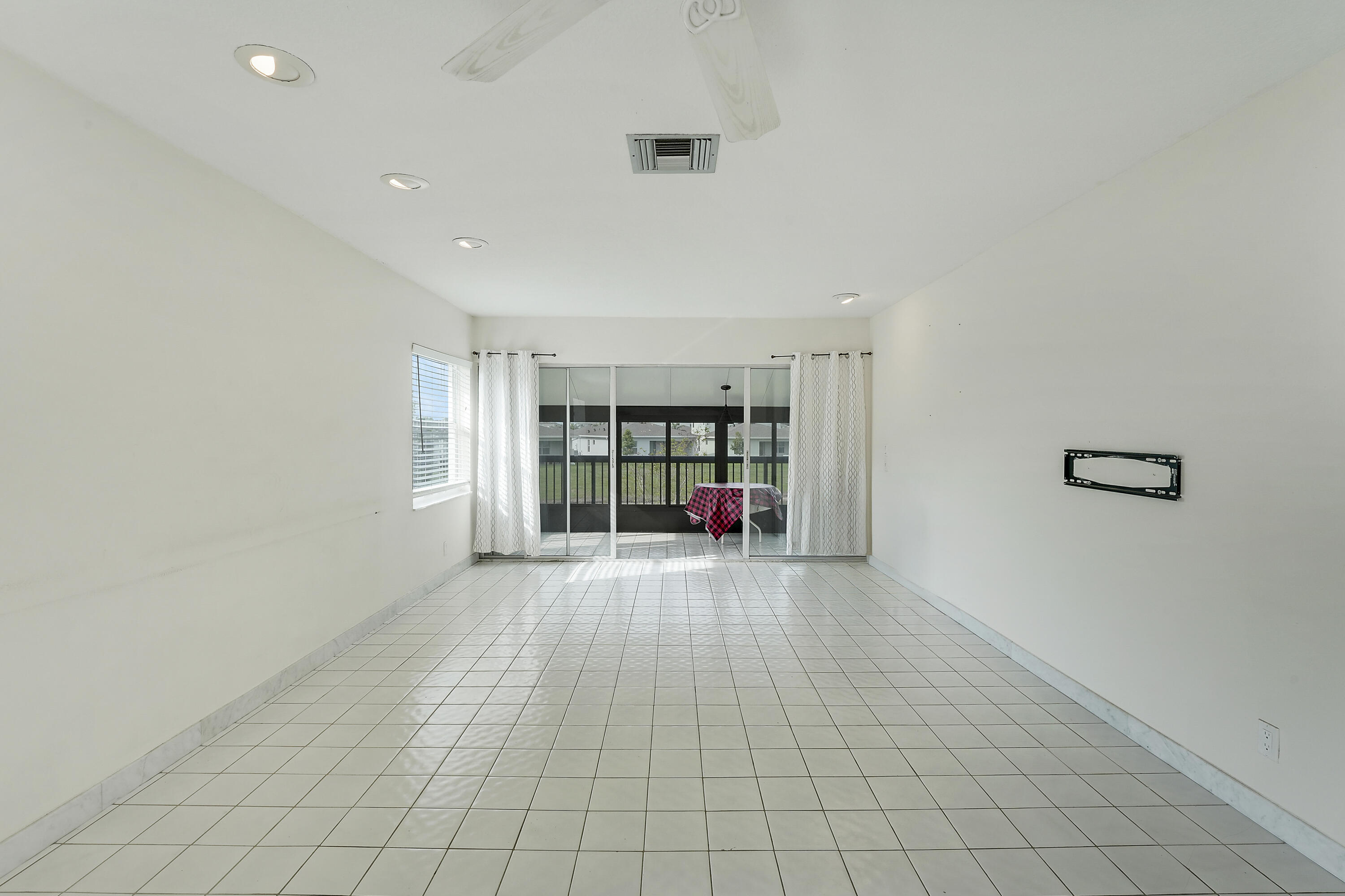 13679 Date Palm Court B Property Photo 19