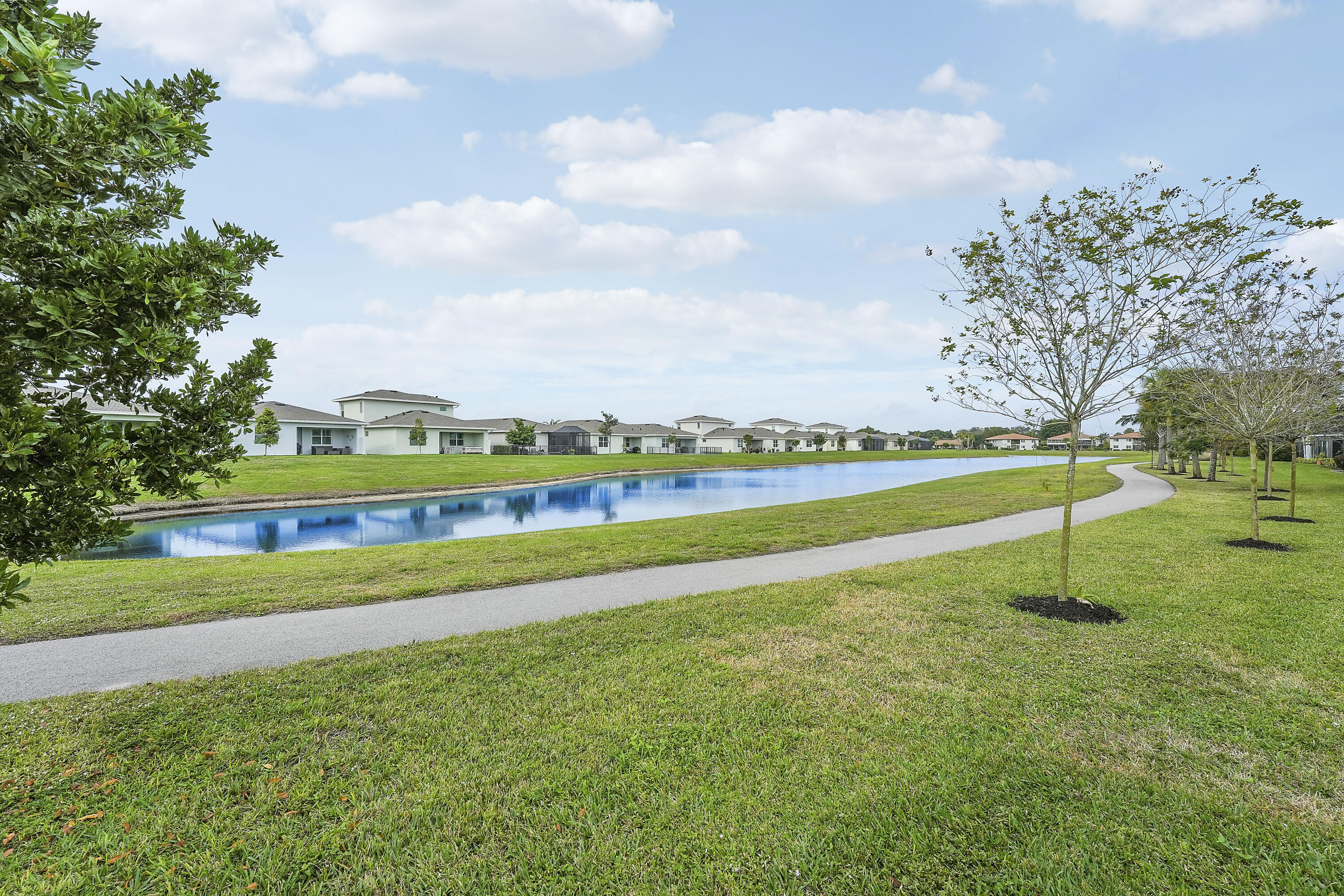 13679 Date Palm Court B Property Photo 28