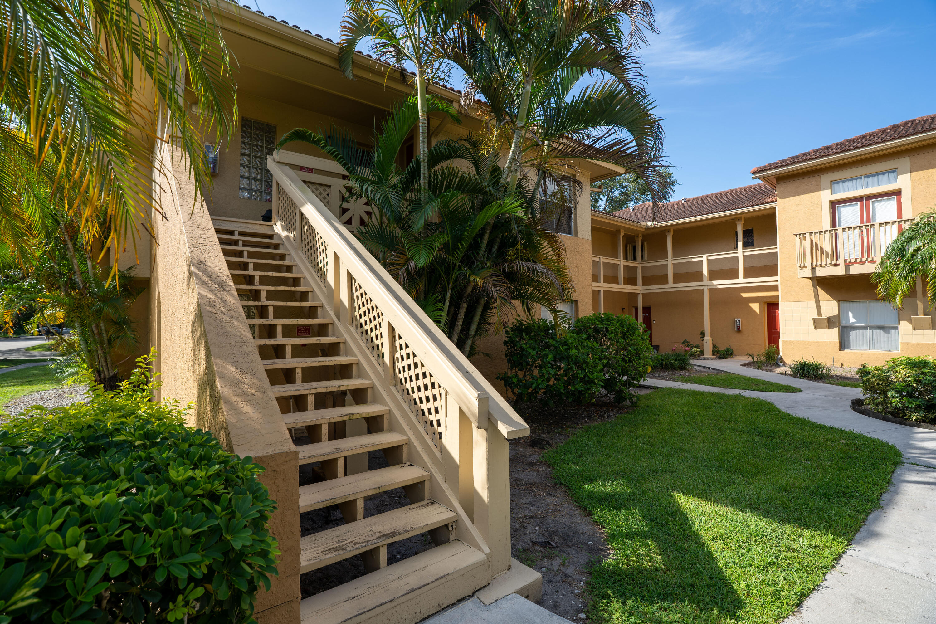 4791 VIA PALM Lakes 1709 Property Photo 1